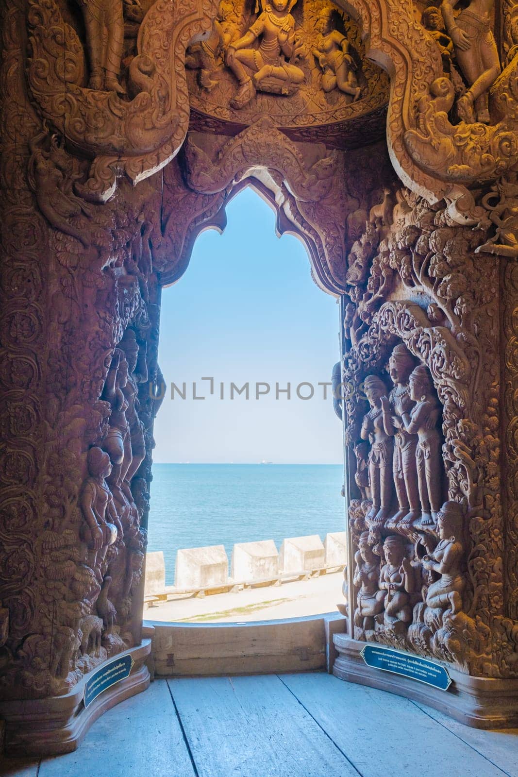 The Sanctuary of Truth wooden temple in Pattaya Thailand, sculpture of Sanctuary of Truth temple by fokkebok