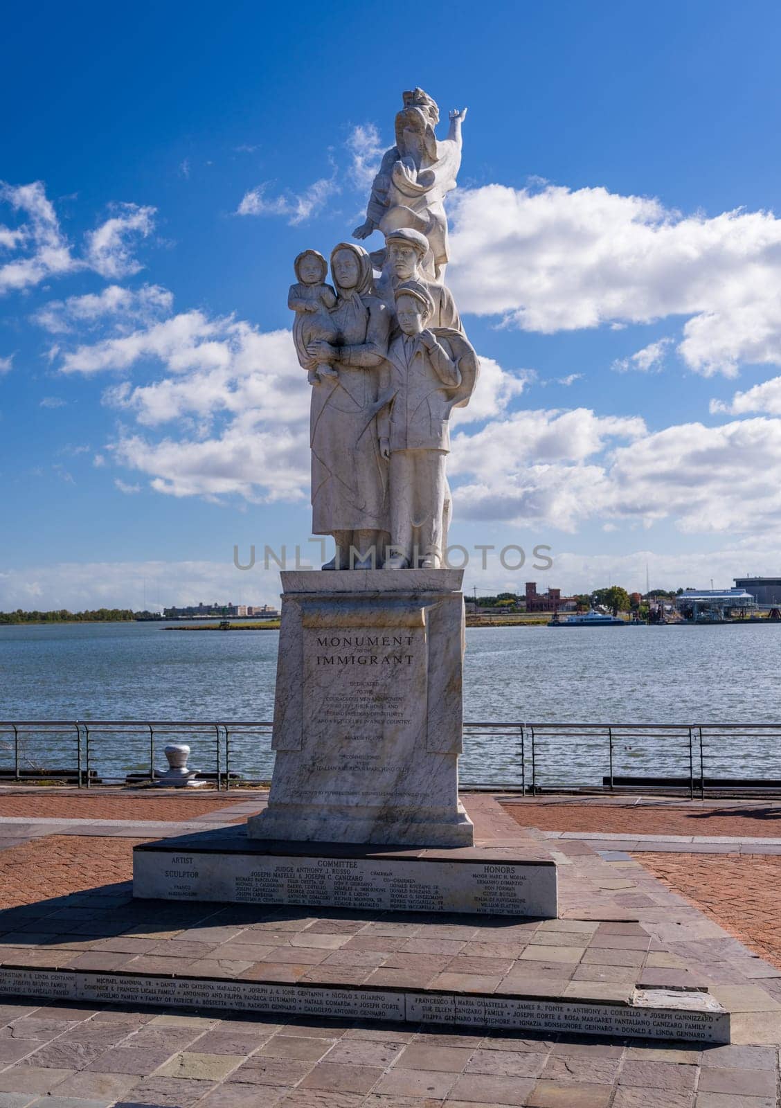Monument to the Immigrant sculpture in New Orleans by steheap