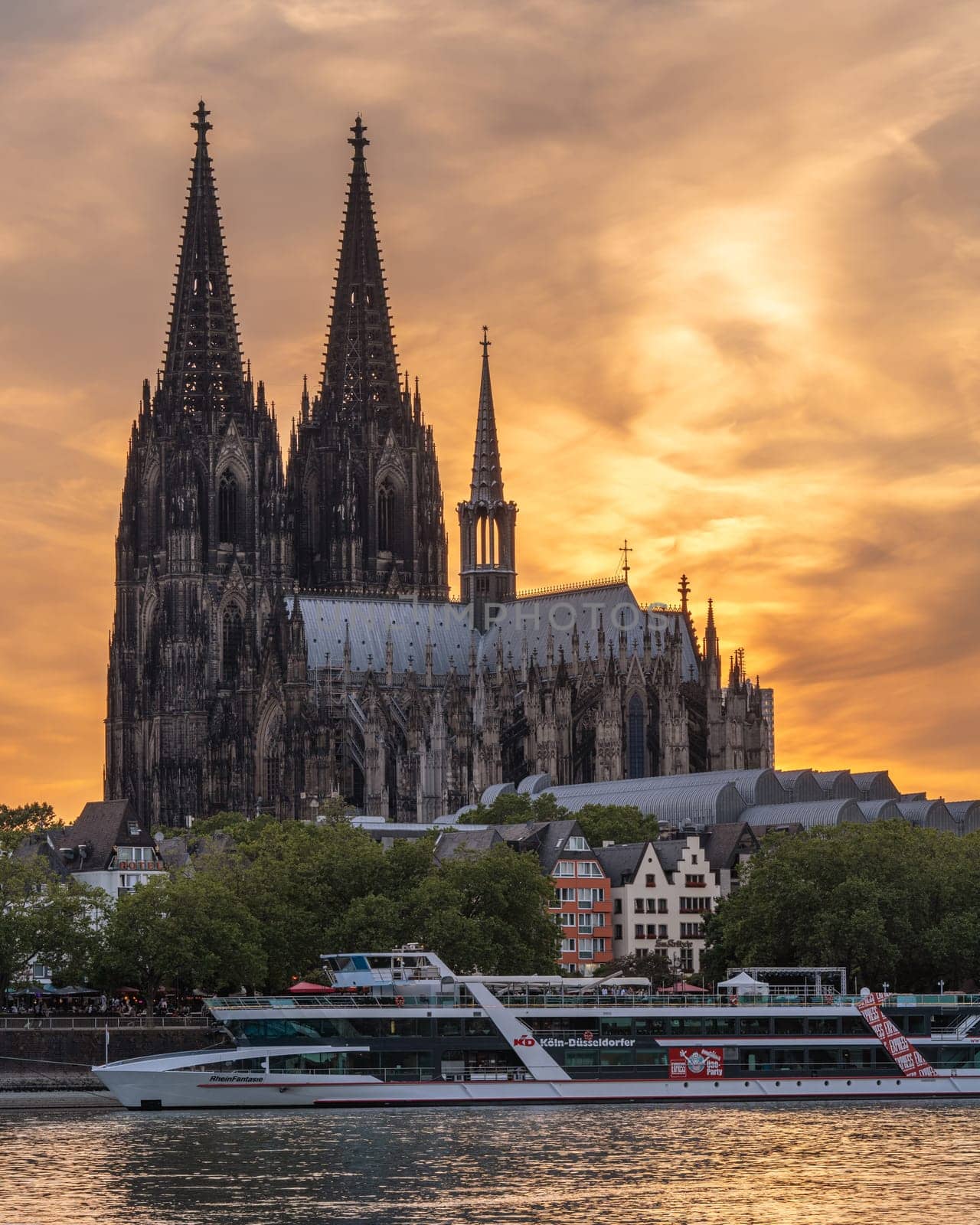 Cathedral of  Cologne, Germany by alfotokunst