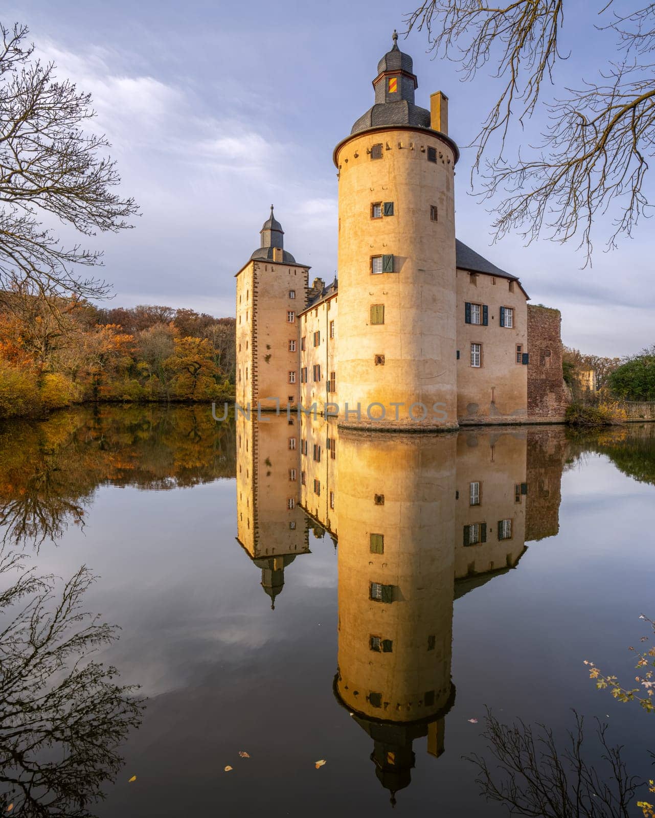 Veynau Castle, Mechernich, Germany by alfotokunst