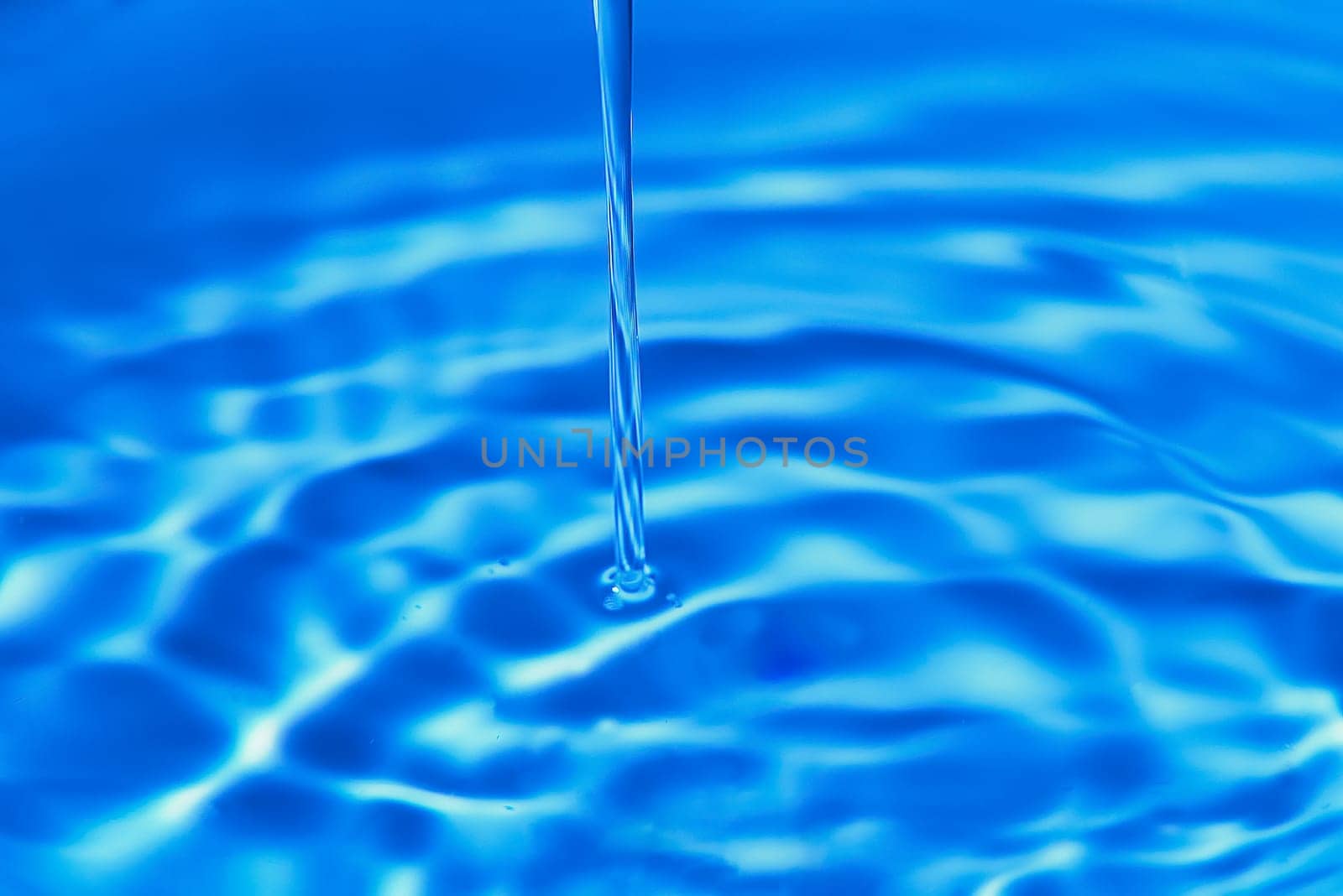 122.One or more drops of water splashing into waves and undefined shapes. Wallpaper by raul_ruiz