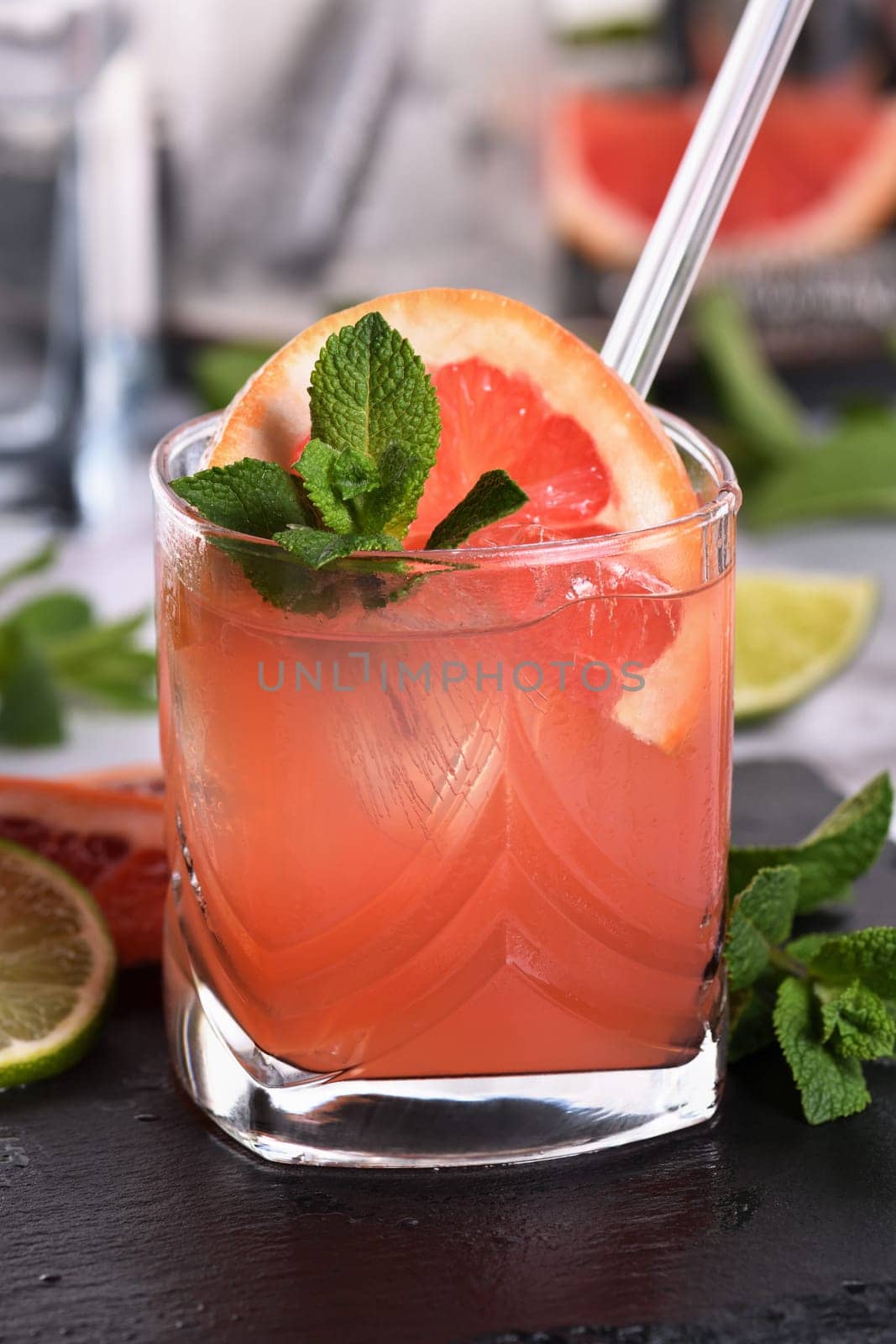 Grapefruit Pink Paloma with tequila by Apolonia