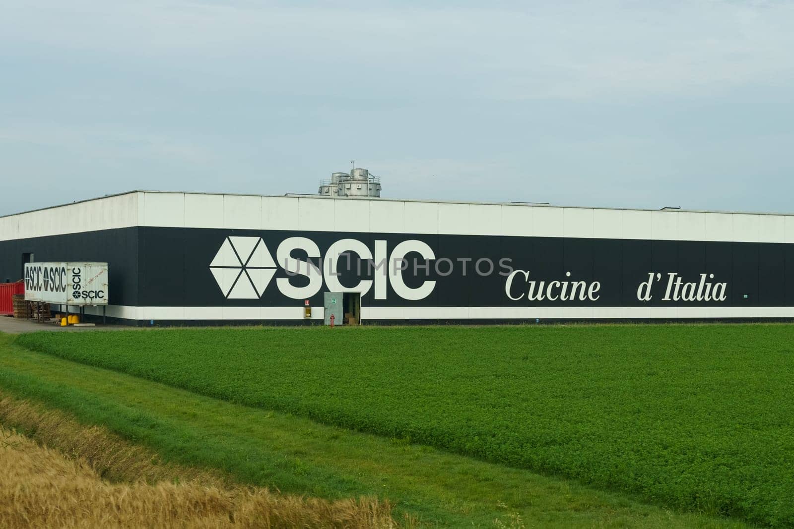 Facade of an industrial building for a furniture manufacturing company - SCIC by Sd28DimoN_1976