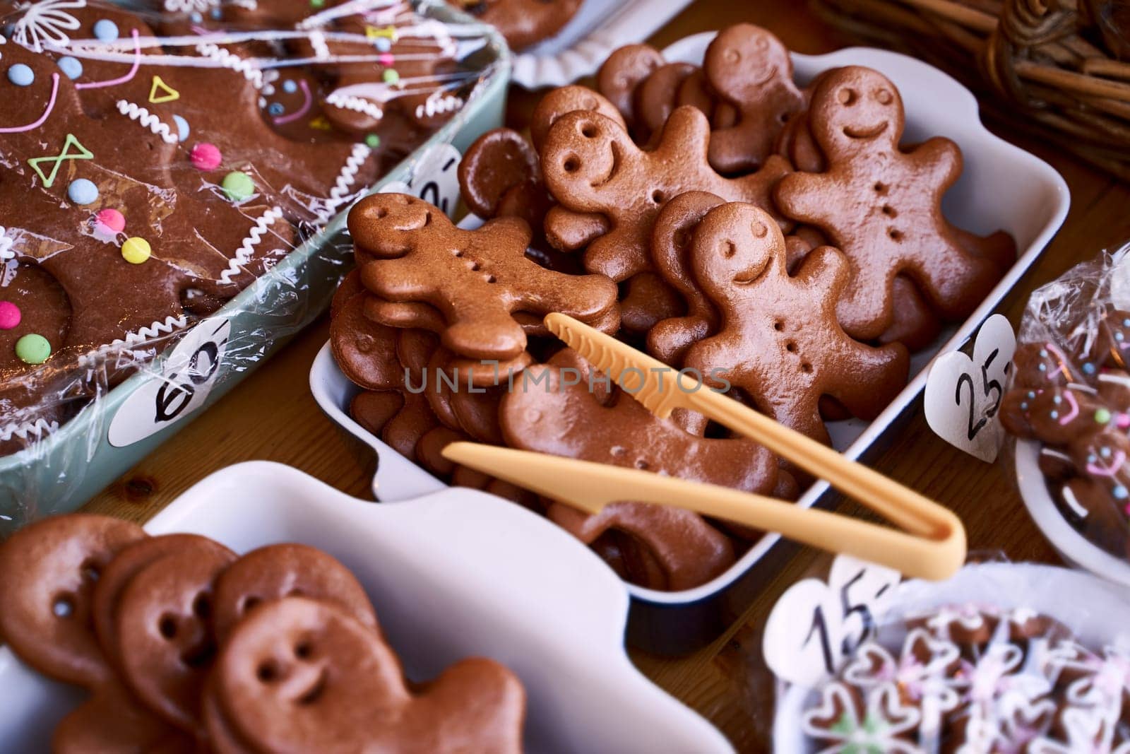 Pernicky, traditional Chezch gingerbread man cookies