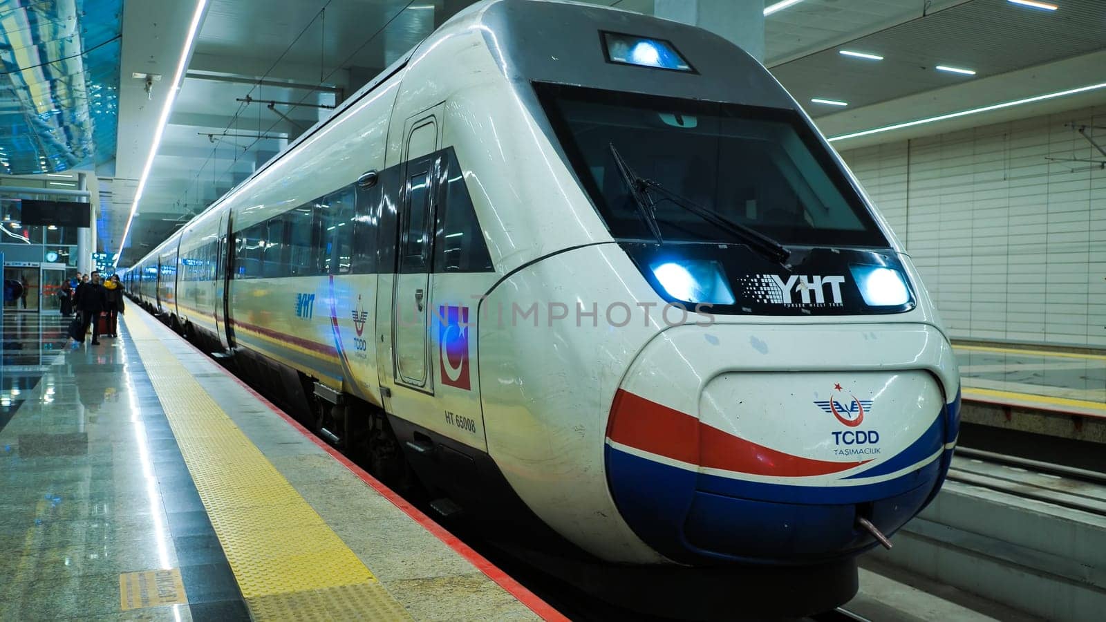 The train stands at the Ankara railway station.