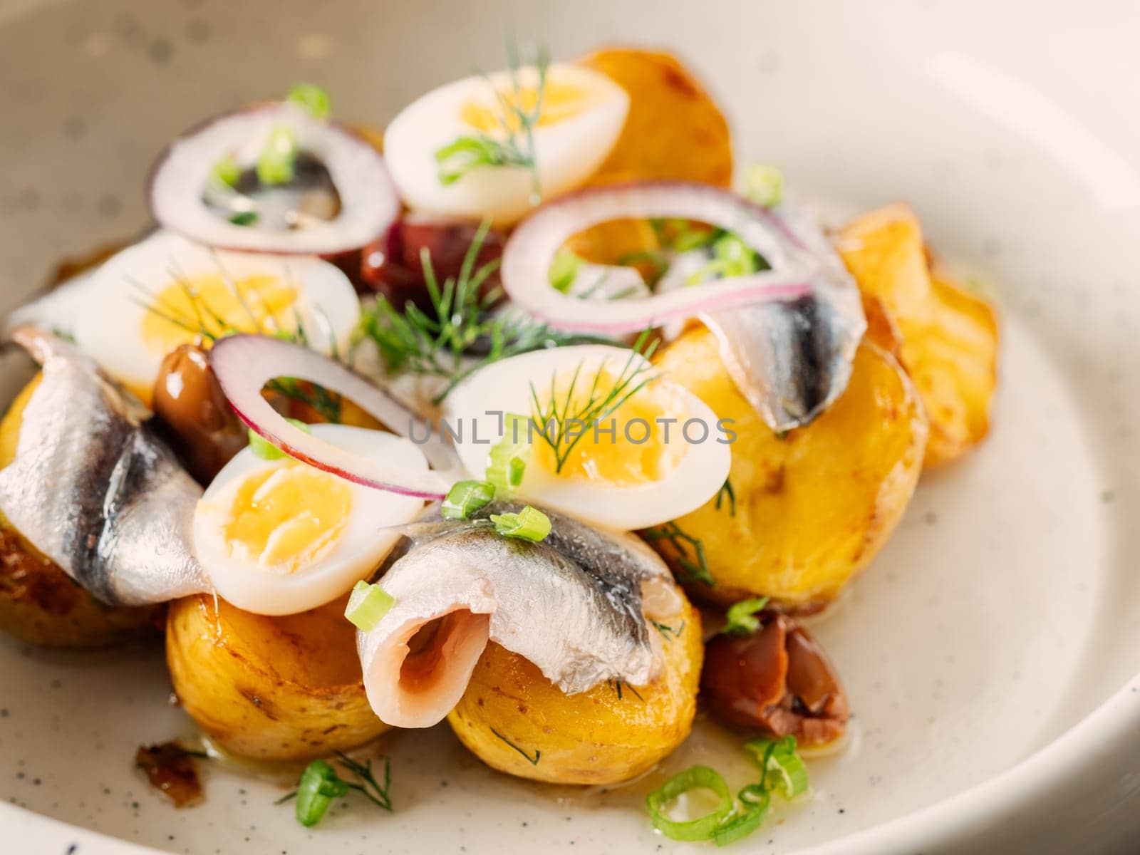 Anchovy or sprat or sardine with potatoes by fascinadora