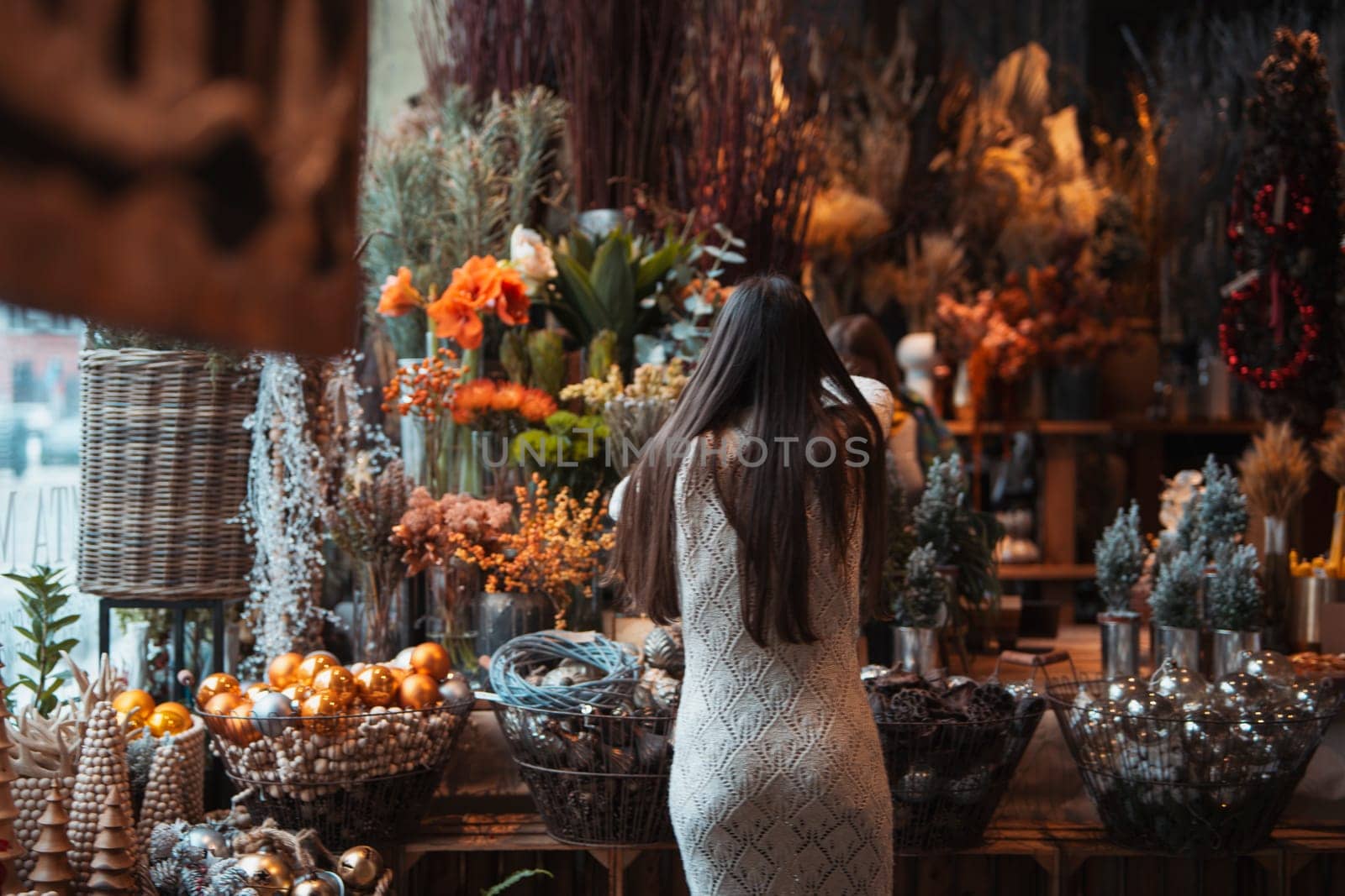 Explore the diverse New Year decor offerings at the decor store. by teksomolika