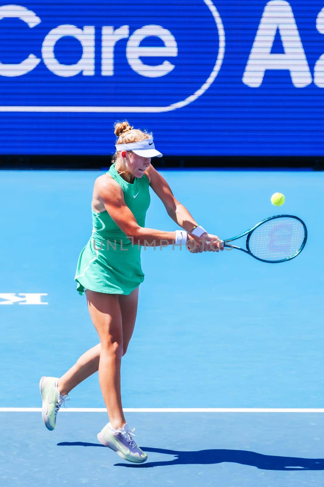 MELBOURNE, AUSTRALIA - JANUARY 12: Mirra Andreeva of Russia plays against Danielle Collins plays during day three of the 2024 Kooyong Classic at Kooyong on January 12, 2024 in Melbourne, Australia.