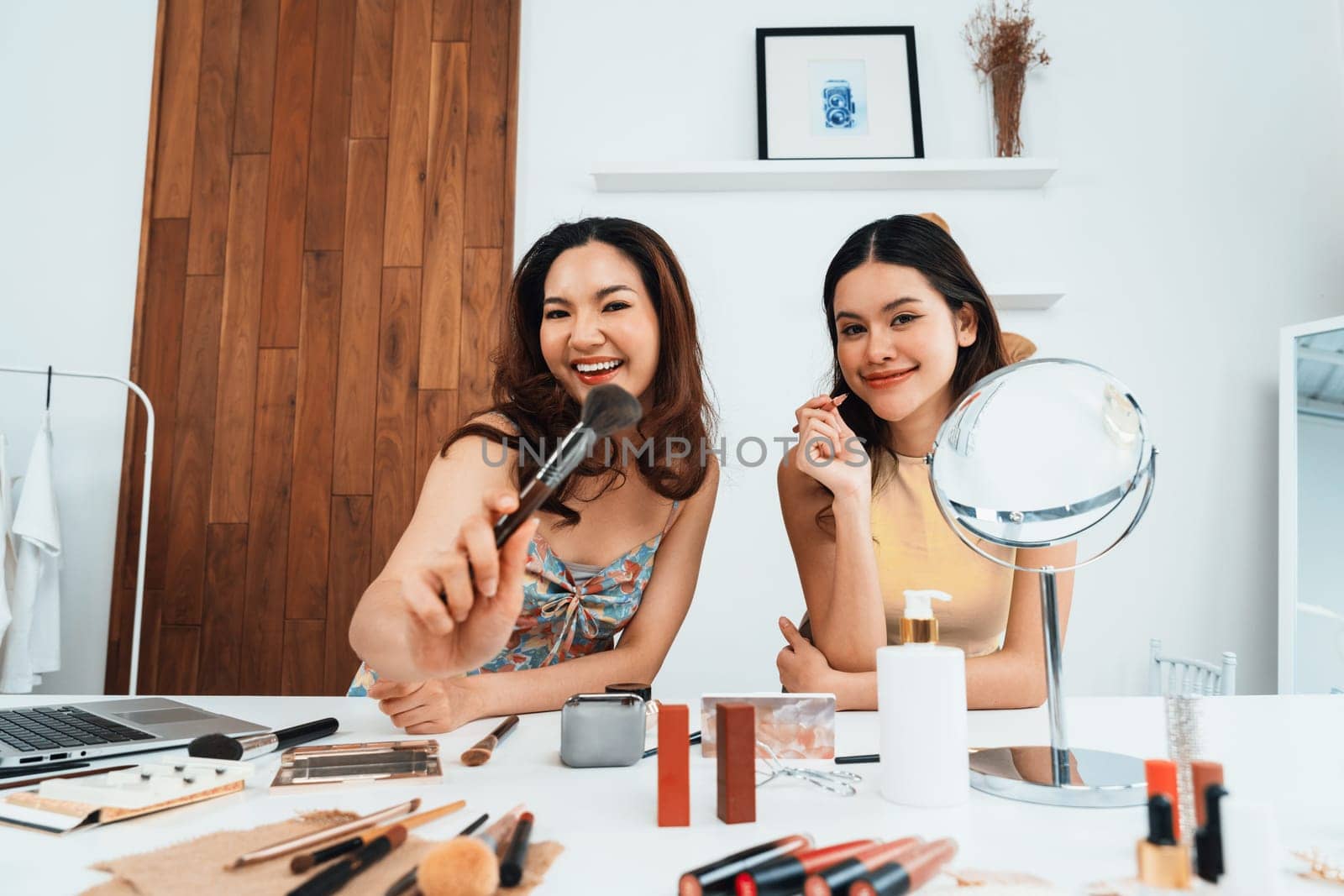 Woman influencer shoot live streaming vlog video review makeup uttermost social by biancoblue