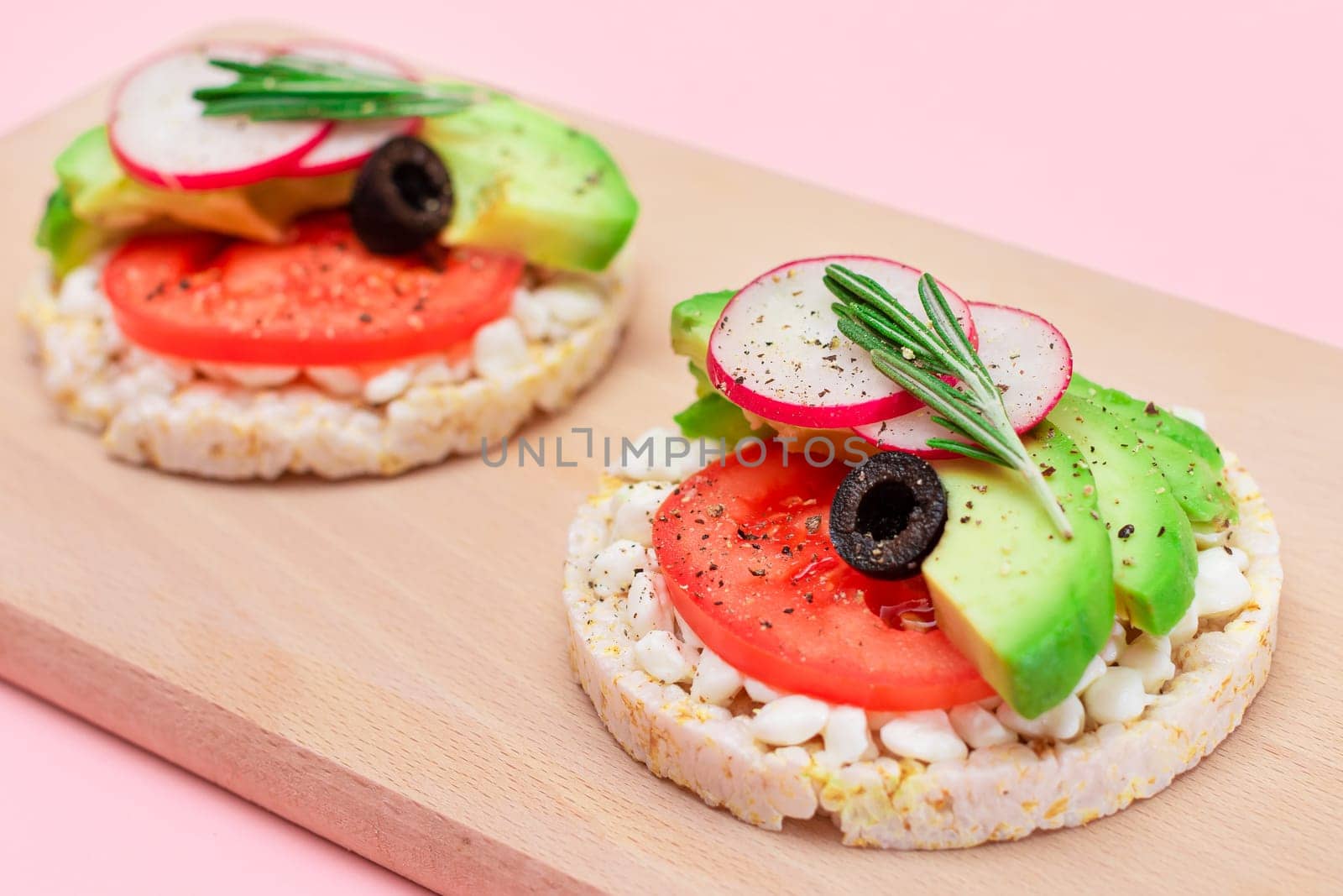 Rice Cake Sandwiches with Avocado, Tomato, Cottage Cheese, Olives and Radish by InfinitumProdux