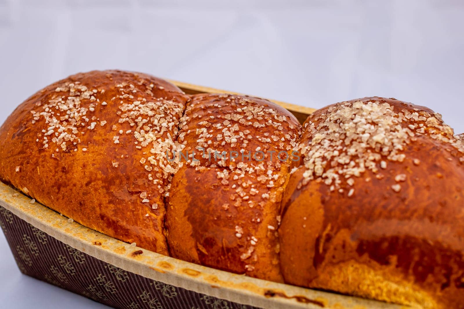 Cozonac, Kozunak or babka is a type of  sweet leavened bread, traditional to Romania and Bulgaria by vladispas