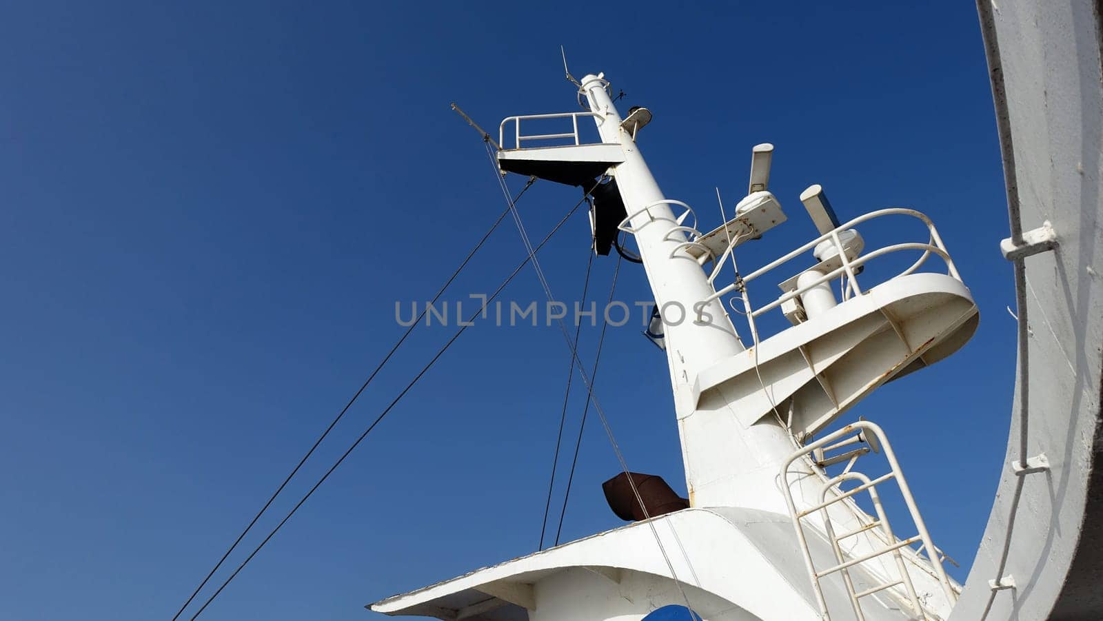 The radars of a ferry towards the Mediterranean islands. by Jamaladeen