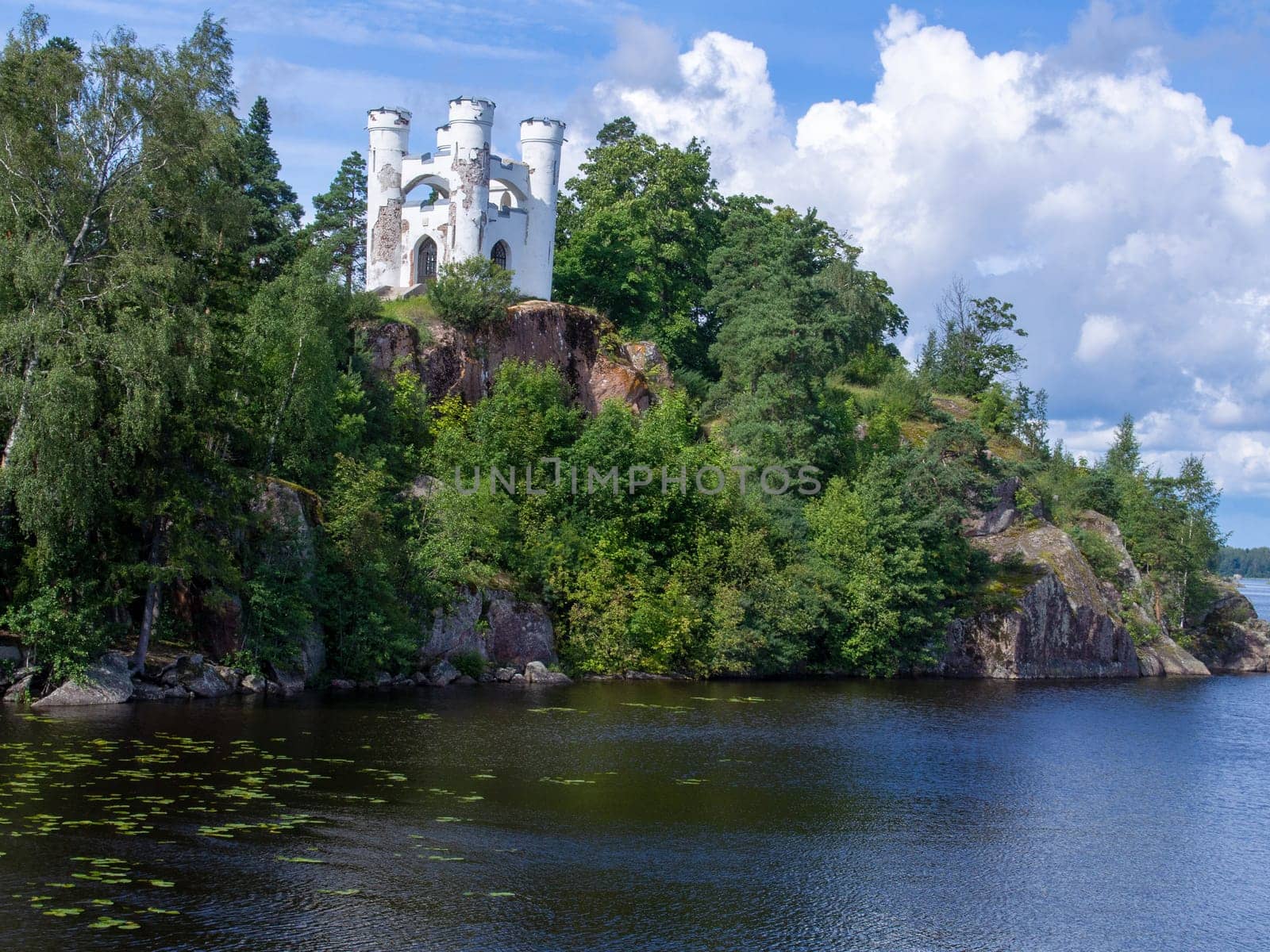 Isle of the Dead and the chapel of Ludwigstein may Sunny day. The old Park estate of Monrepo.