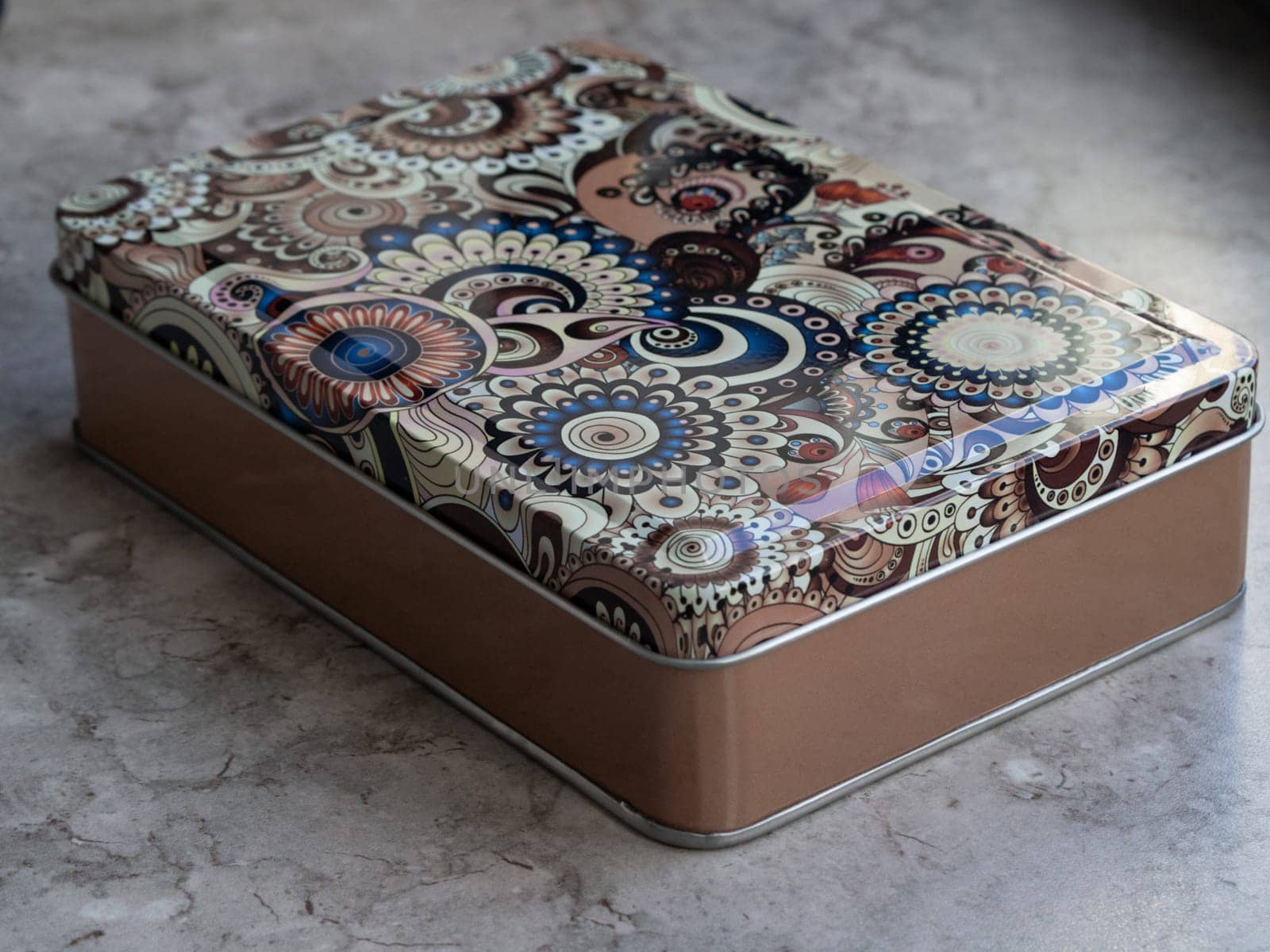 Multi-colored metal boxes. Boxes for little things. Gift boxes