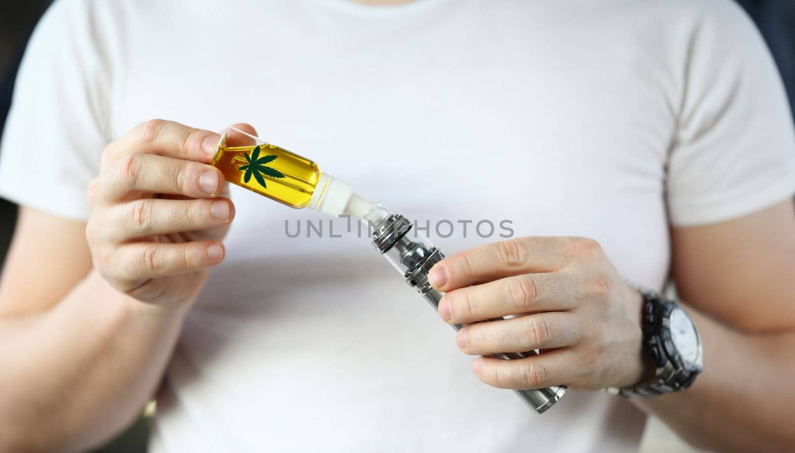 Refill hemp oil from bottle electronic cigarette. Strong effect on human body. Determine quality hemp oil. Legal liquid for electronic cigarettes with marijuana. Inhalation vapor without nicotine