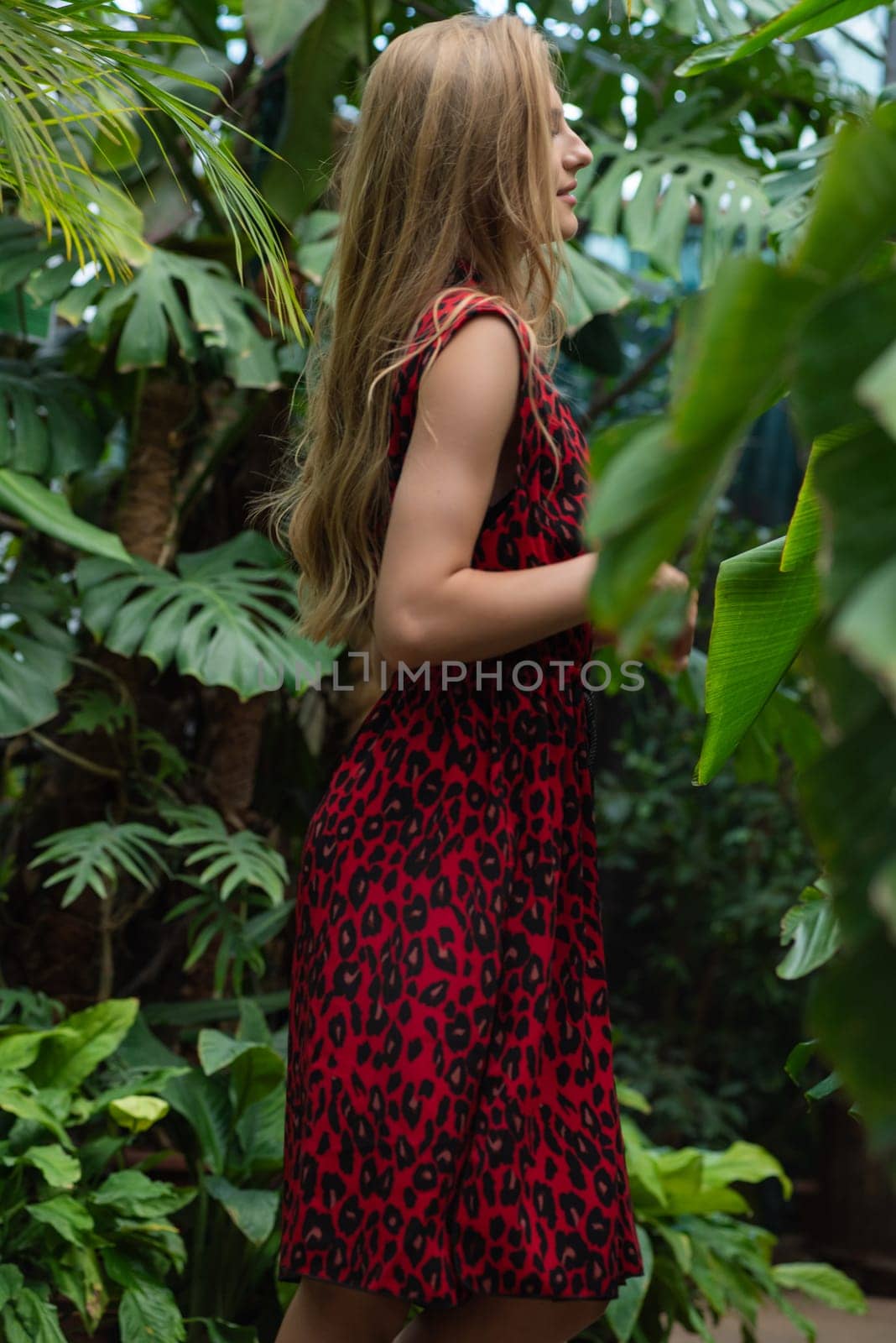 Woman wearing summer clothes on tropical resort