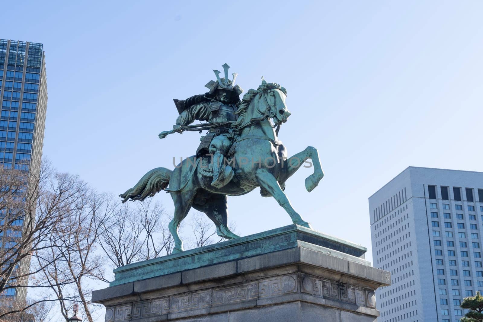 Tokyio, Japan. January 7, 2024. The statue of Masashige Kusunoki, who was a loyal samurai of Emperor Gudaigo, in the Kokyo Gaien National Garden
