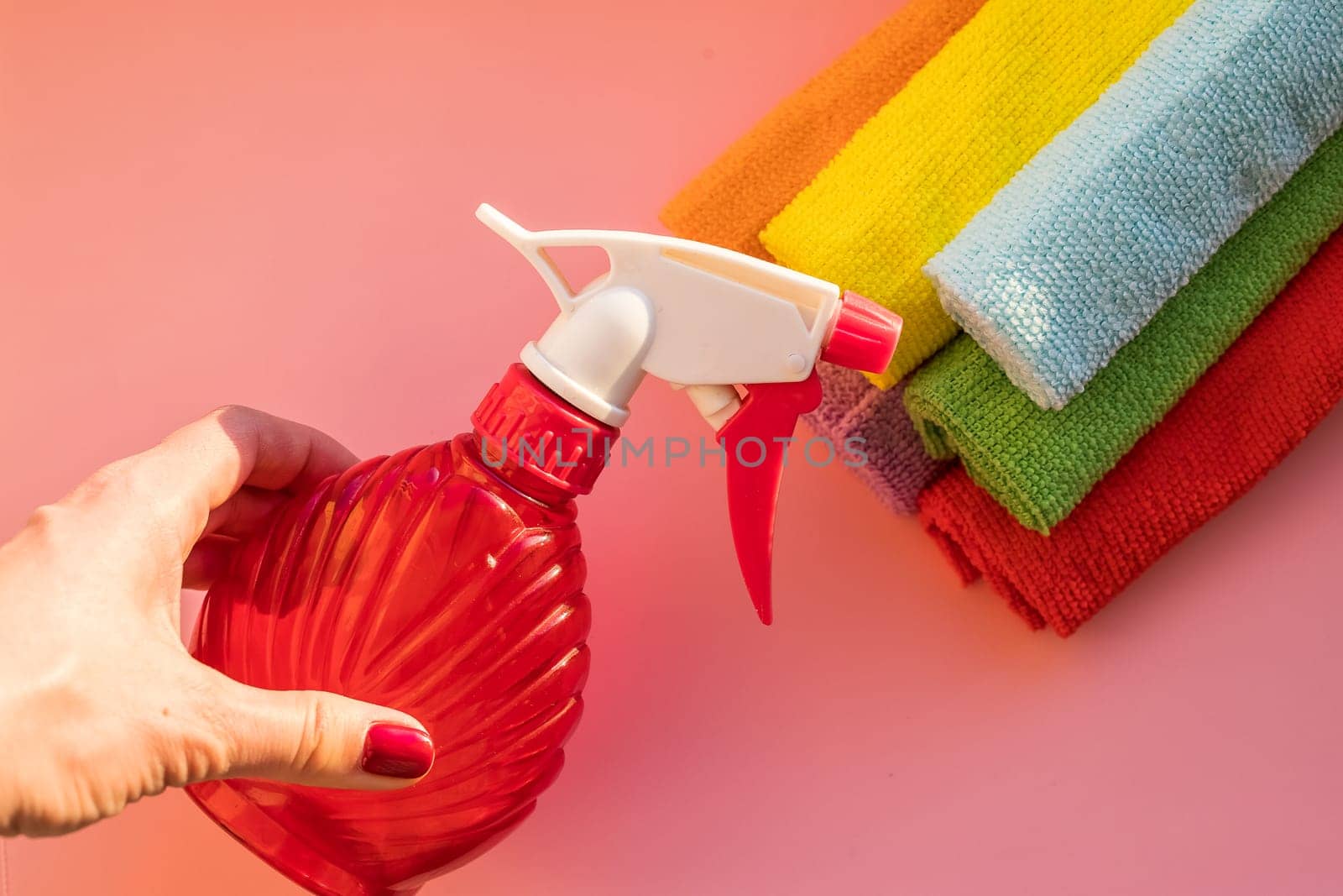 Housekeeper, rubber protective gloves. Clean with detergent and microfiber cloth.