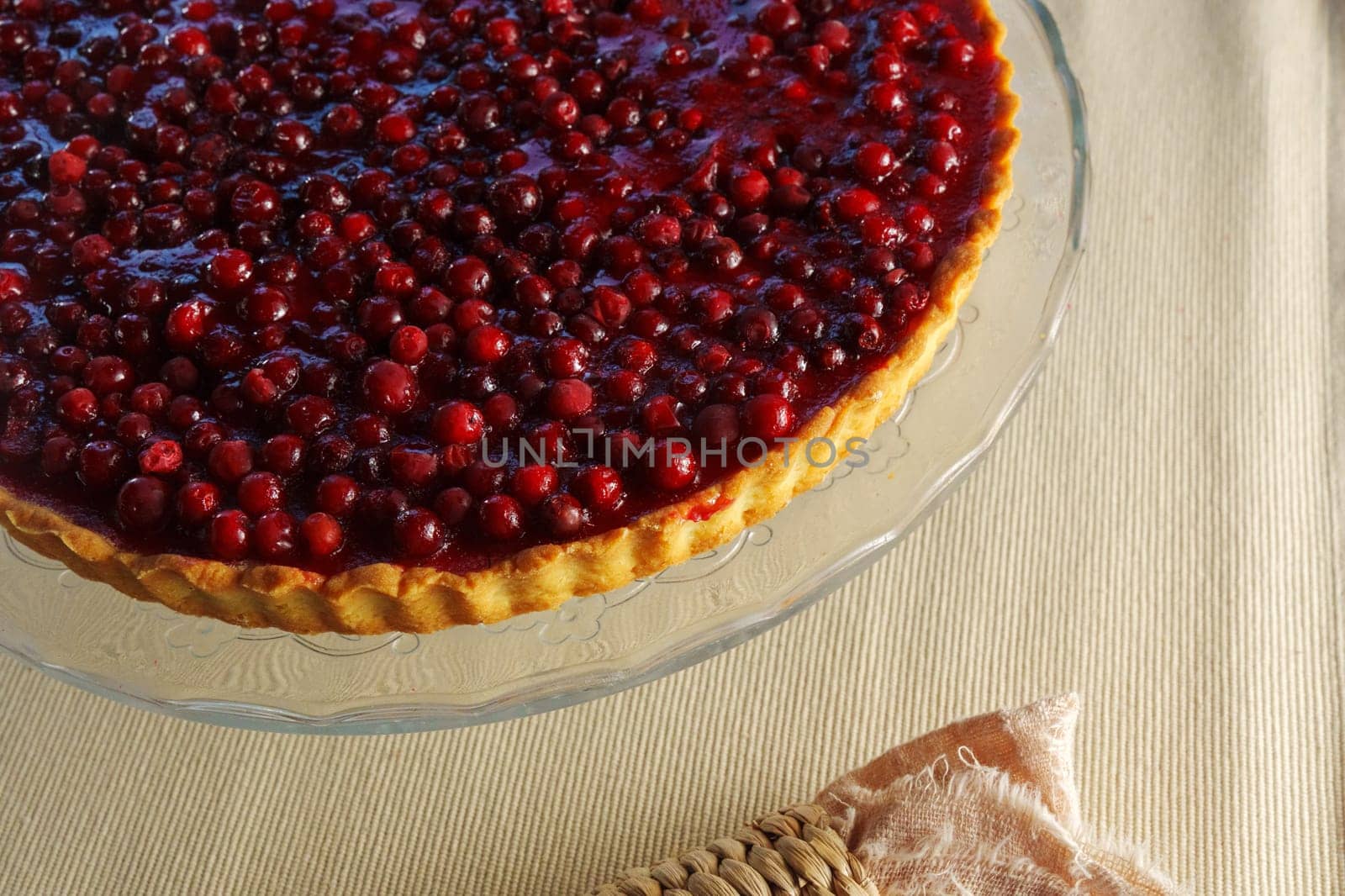 Gleaming Gastronomy: A Luscious Pie Gracefully Resting on a Delicate Glass Plate
