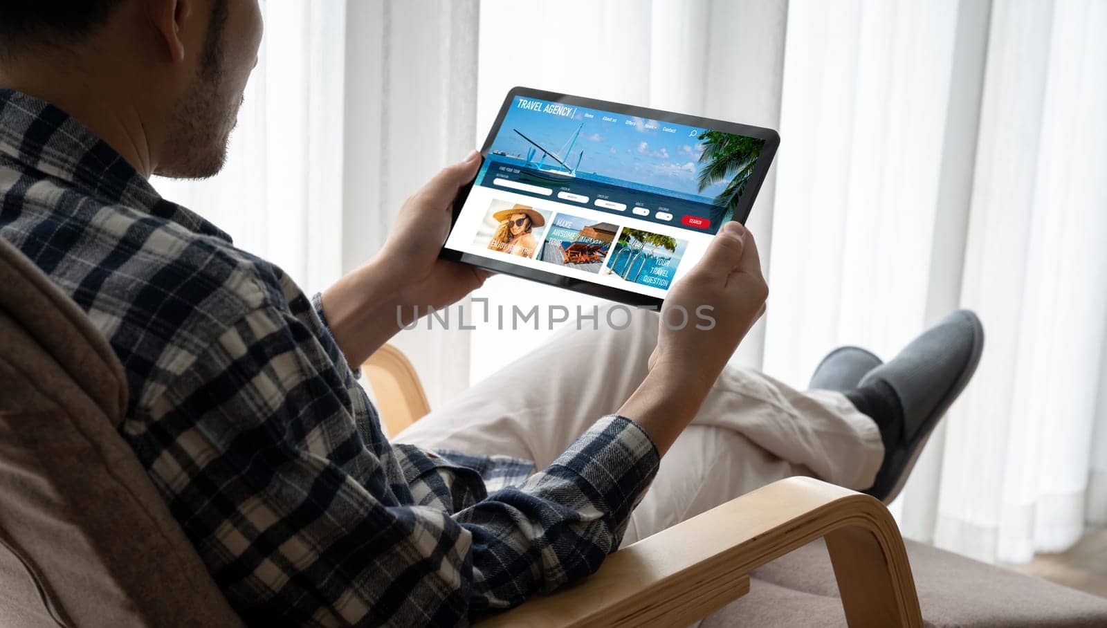 Online travel agency website for modish search and travel planning offers deal and package for flight , hotel and tour booking