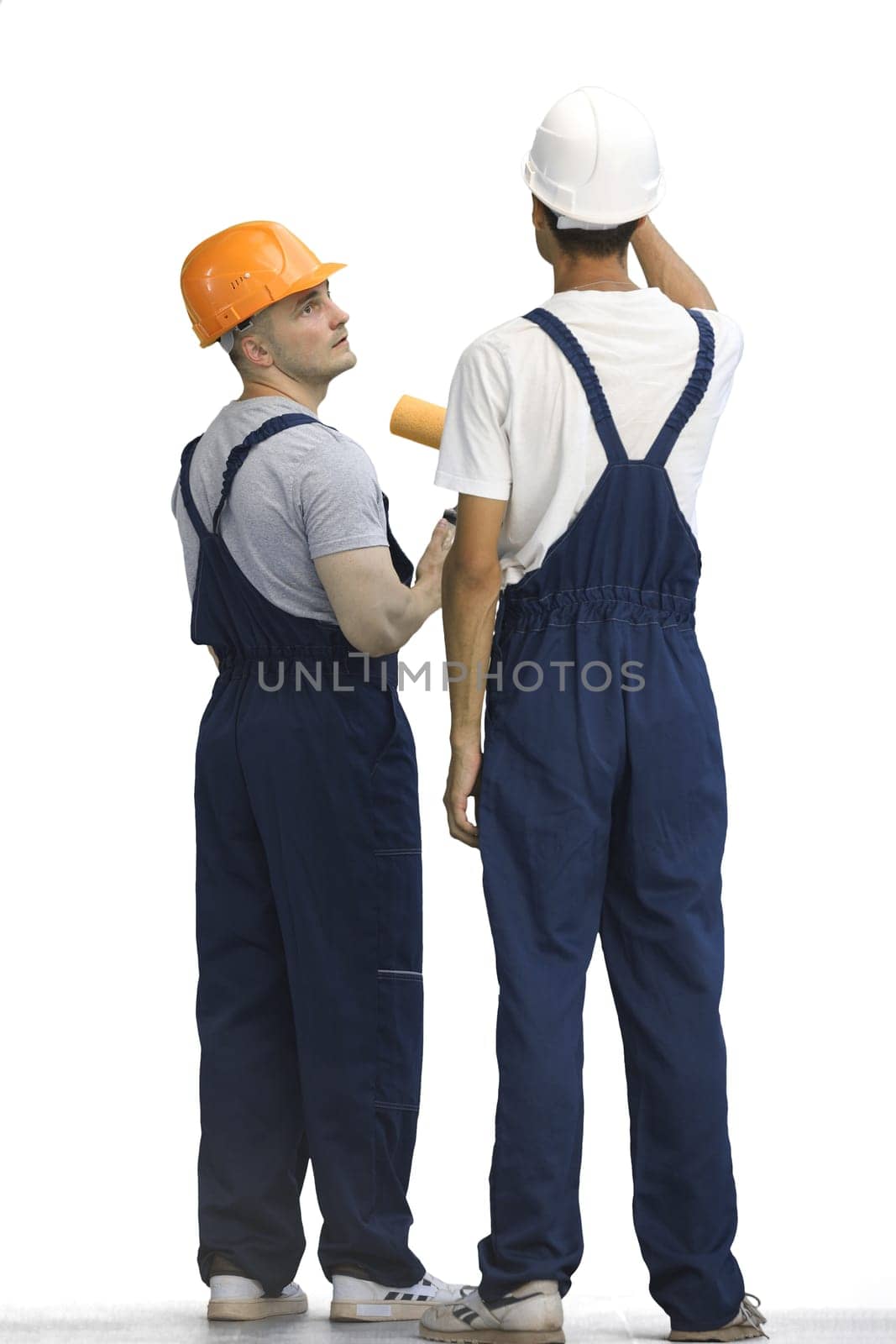 Two builders, on a white background, in full height.