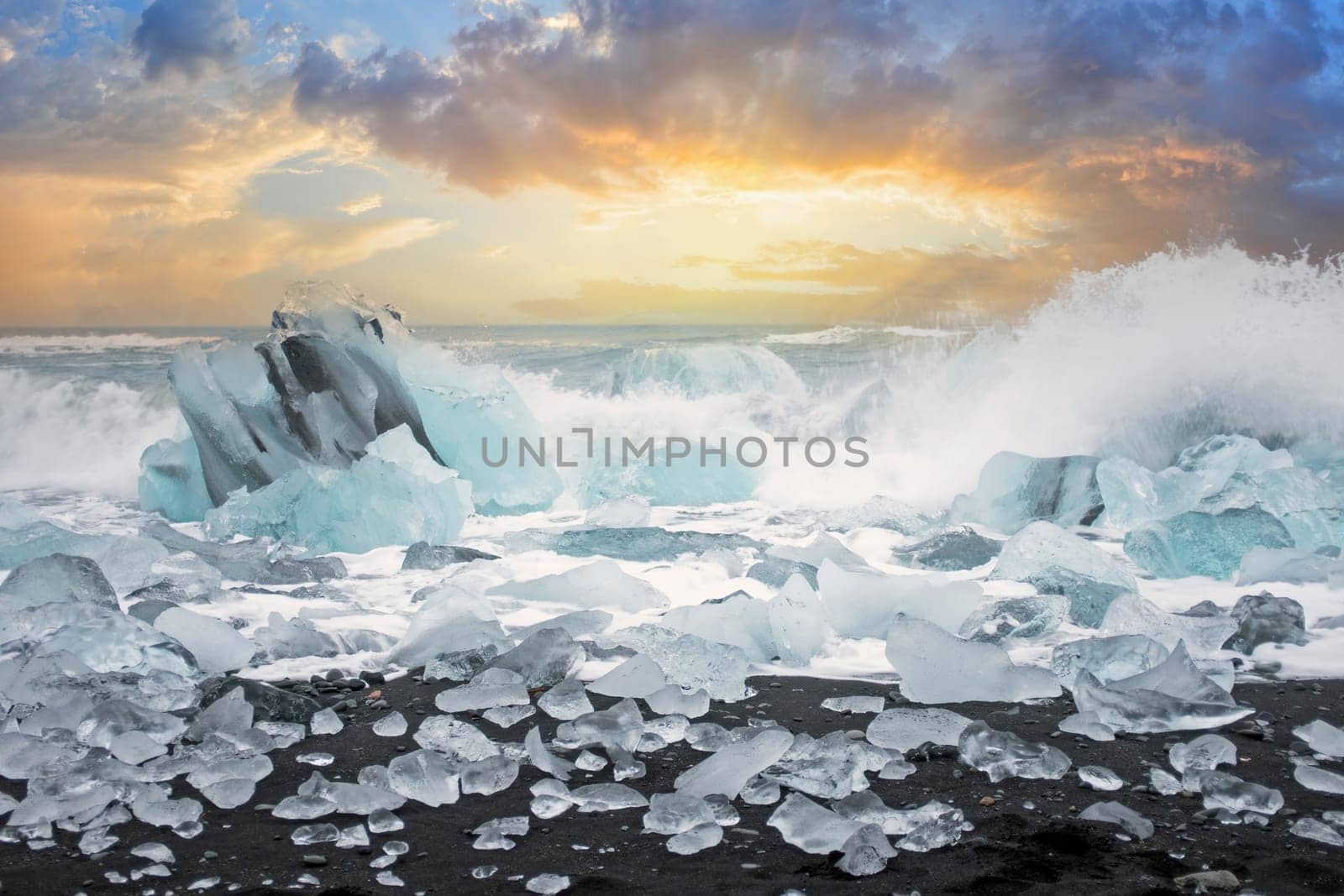 Diamond beach near Jökulsárlón lagoon in Iceland 