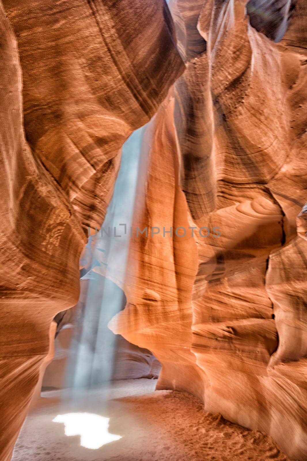 Antelope Canyon view with light rays 