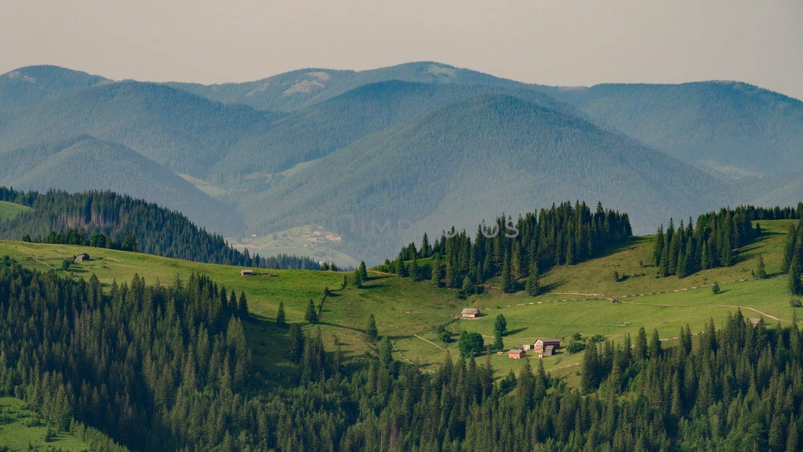 Picturesque views of the Carpathians and the village, wallpapers on the theme of mountains and the village, a journey through the mountains.