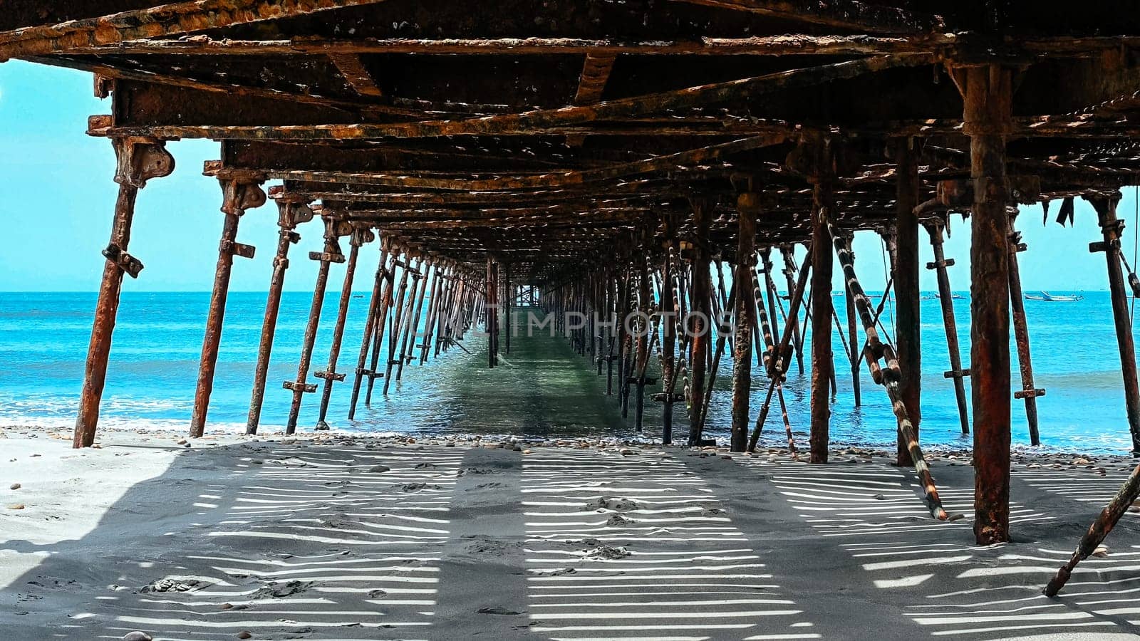 Lower part of the Pacasmayo bridge located in La Libertad - Peru. by Peruphotoart