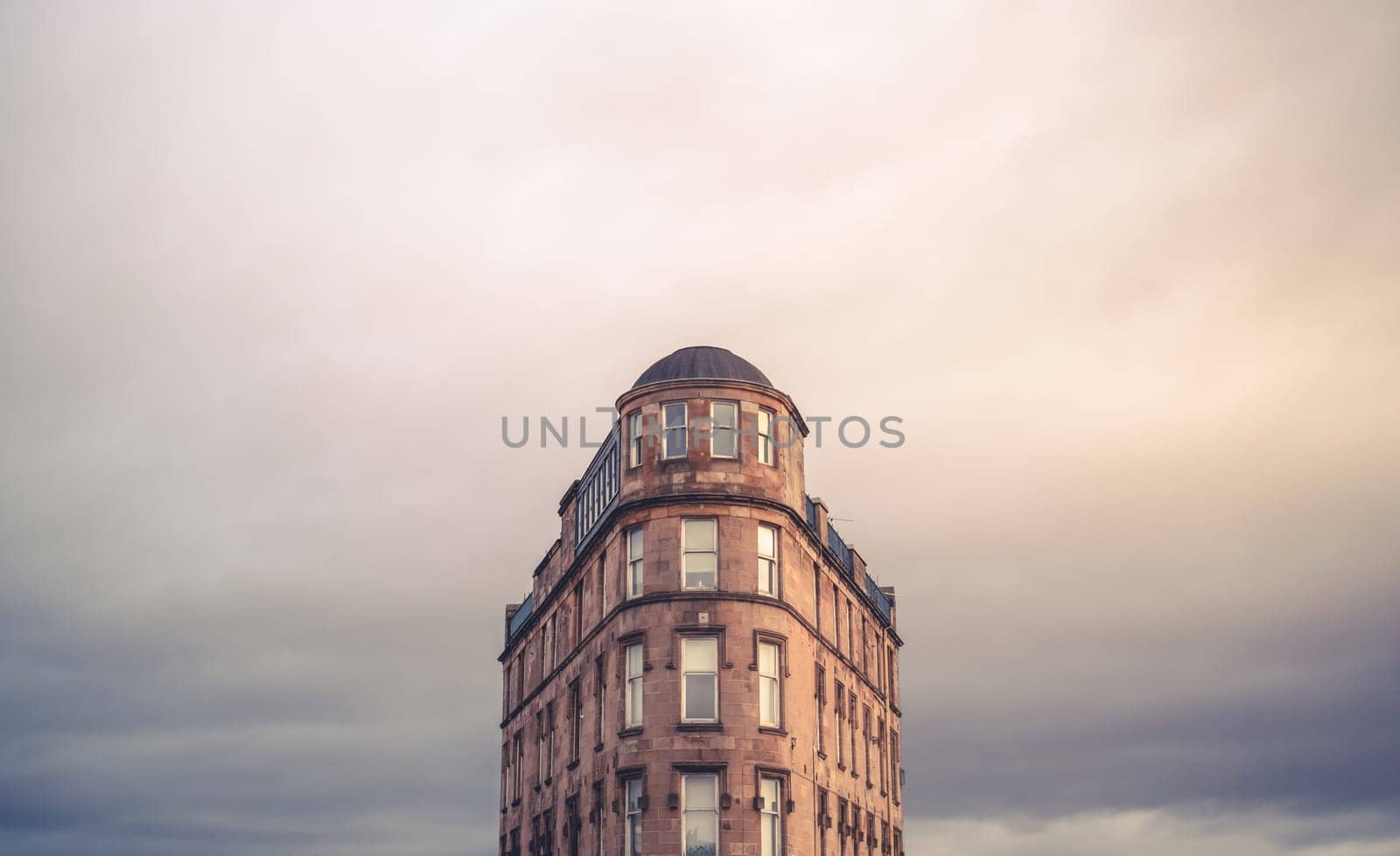 A Solitary, Narrow Scottish Tenement Building In Glasgow, With Copy Space