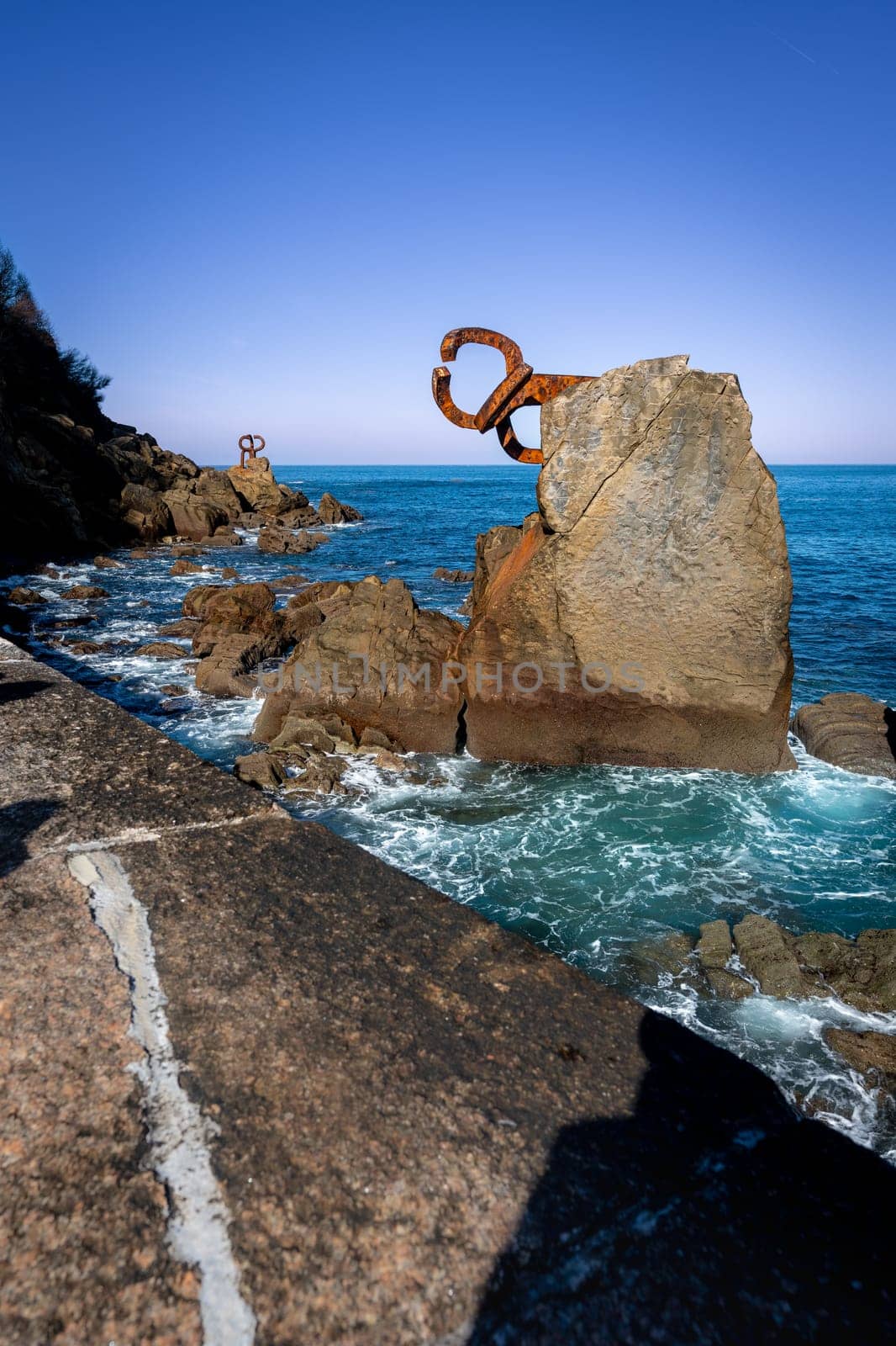 Vertical image of the Comb of the Winds, San Sebastian