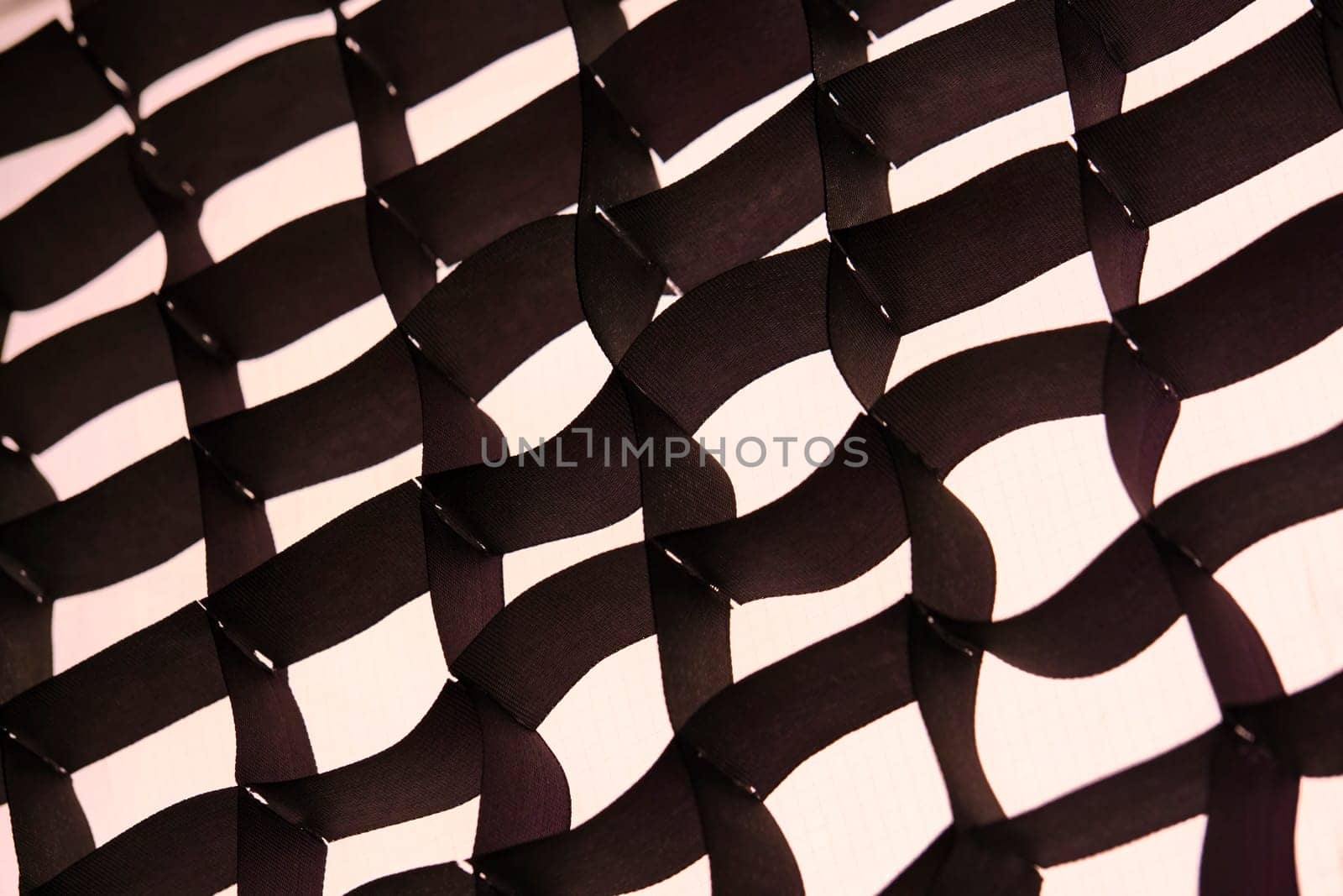 honeycomb softbox close-up. studio lighting for photography. close up by lempro