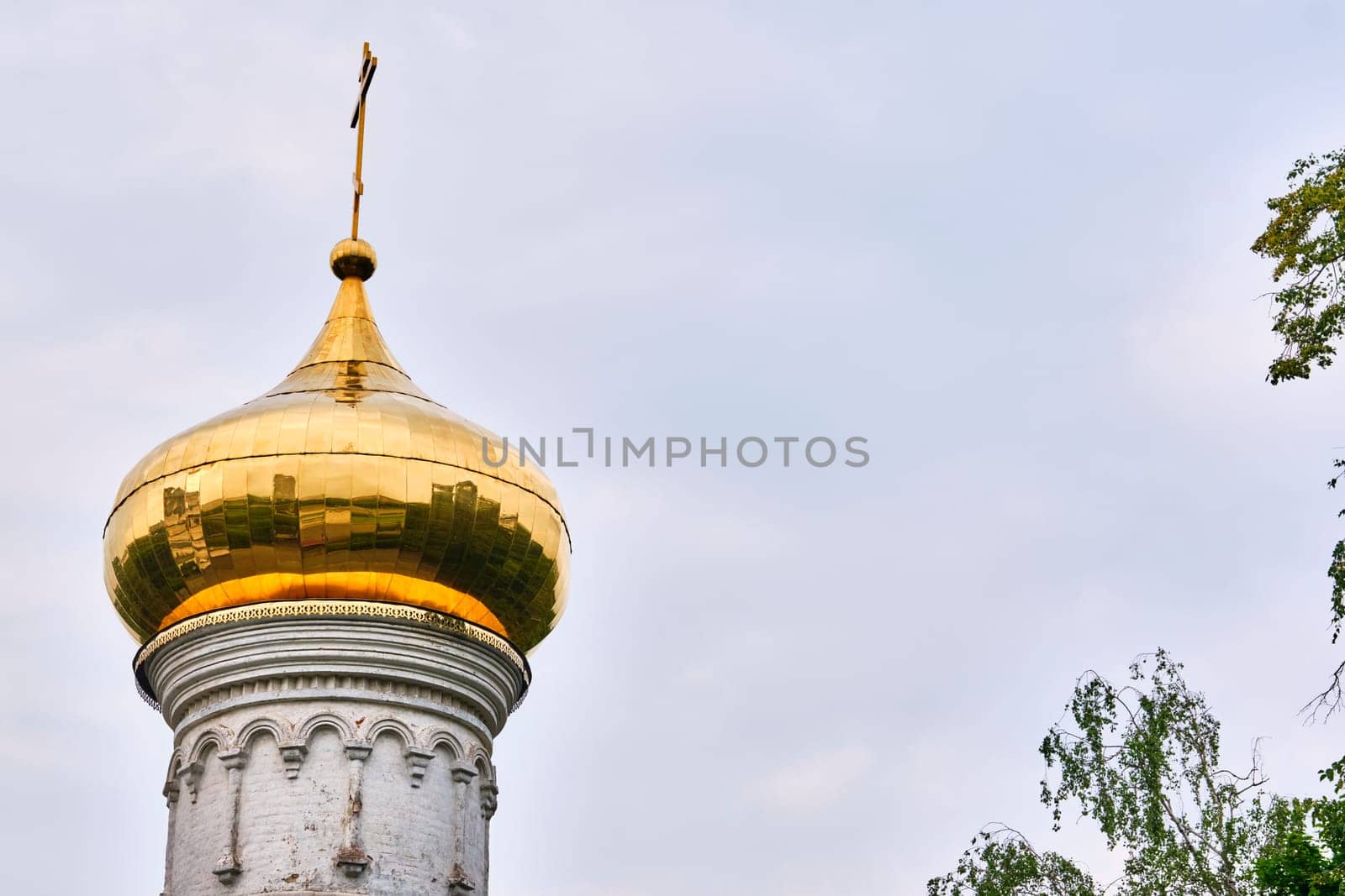 Russia-2020. Church domes of the Orthodox Church behind the trees. general plan. daylight