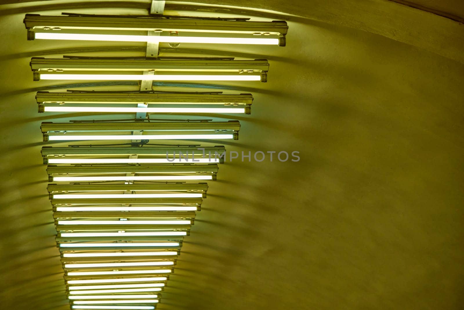 beautiful lighting on the ceiling in the subway general plan color by lempro