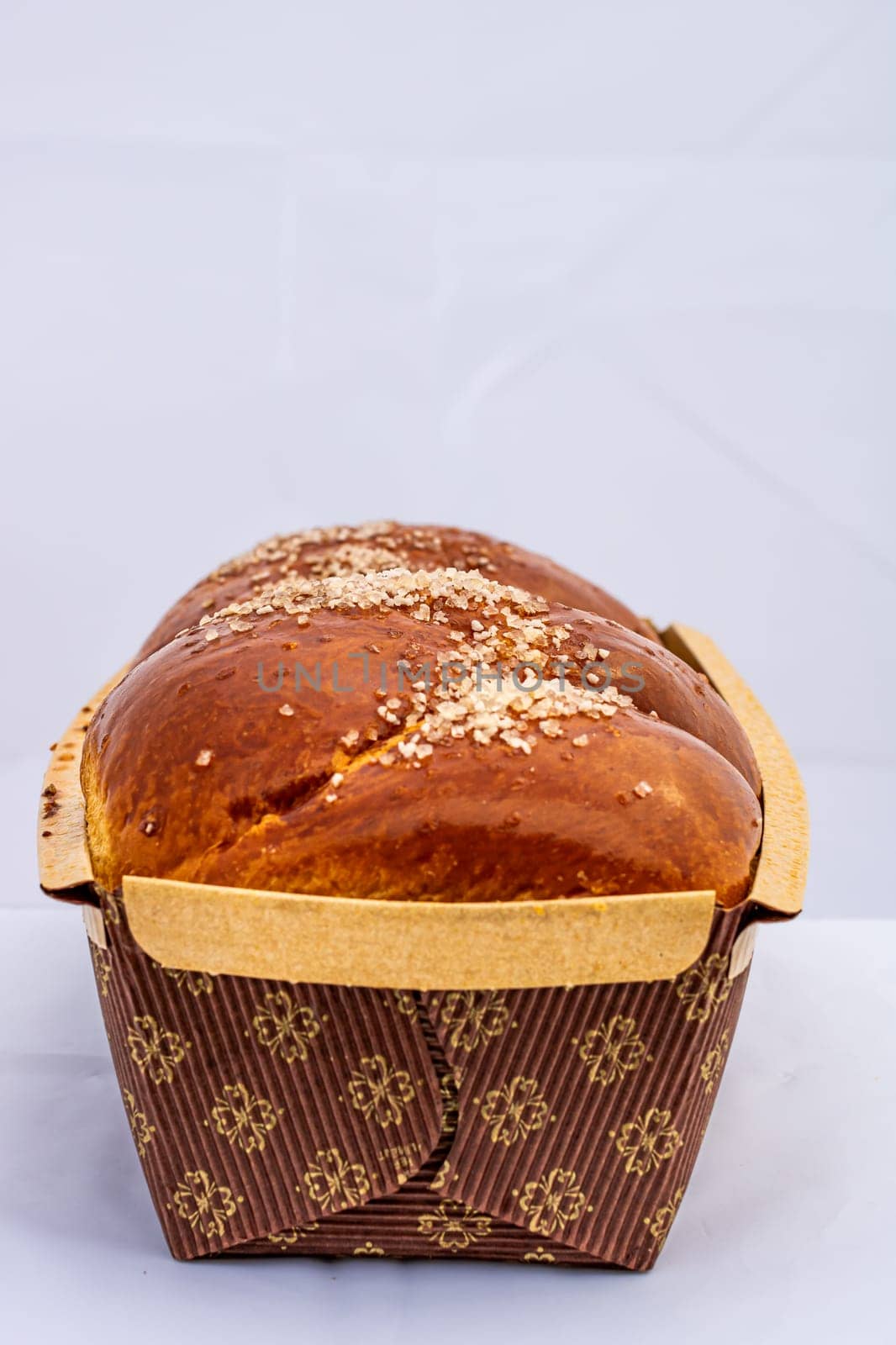 Cozonac, Kozunak or babka is a type of  sweet leavened bread, traditional to Romania and Bulgaria by vladispas