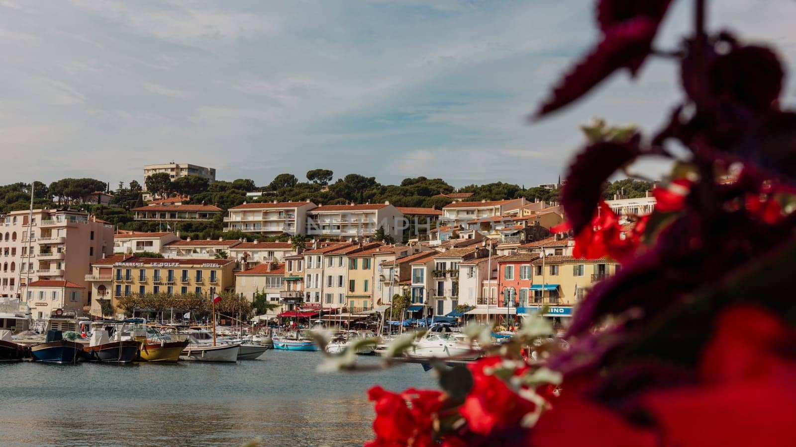 Colorful port of Cassis by vladispas