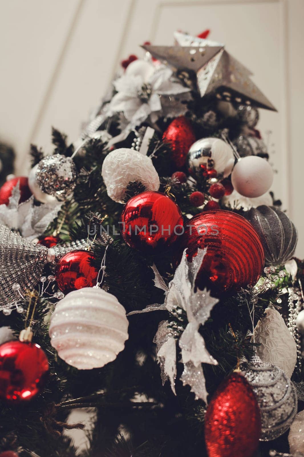 Christmas tree with garlands and star