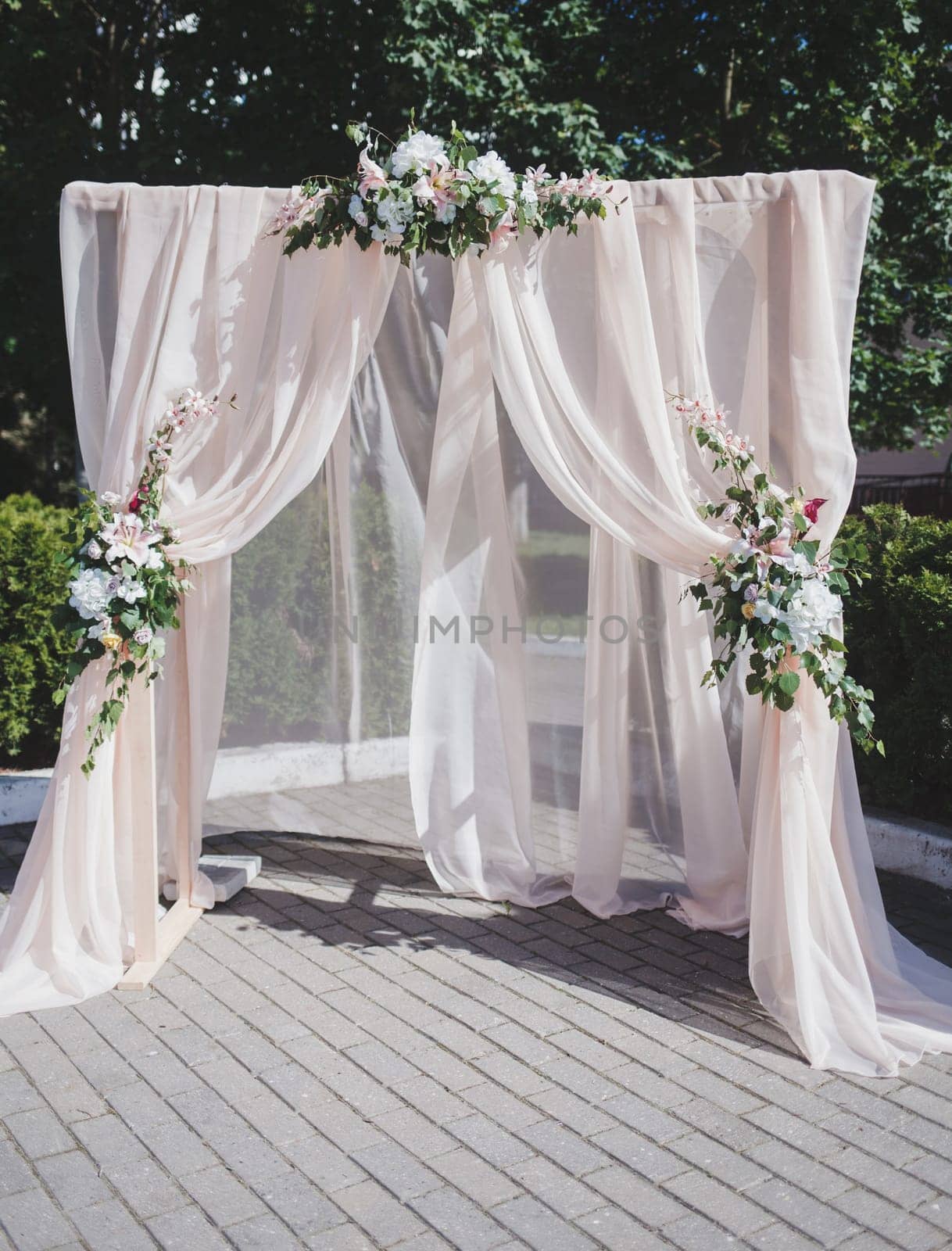 wedding backdrop with flower and decoration