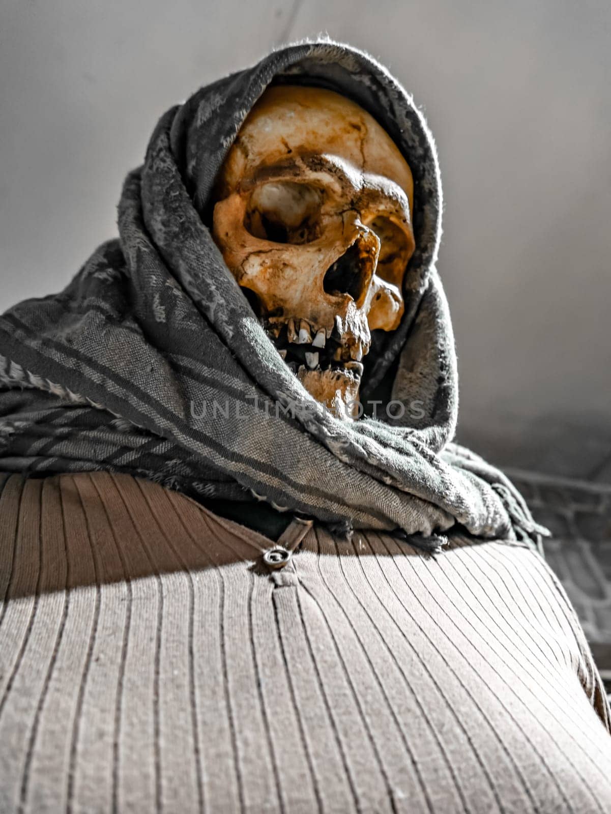 Female skeleton mannequin in stalker clothes. close-up by lempro
