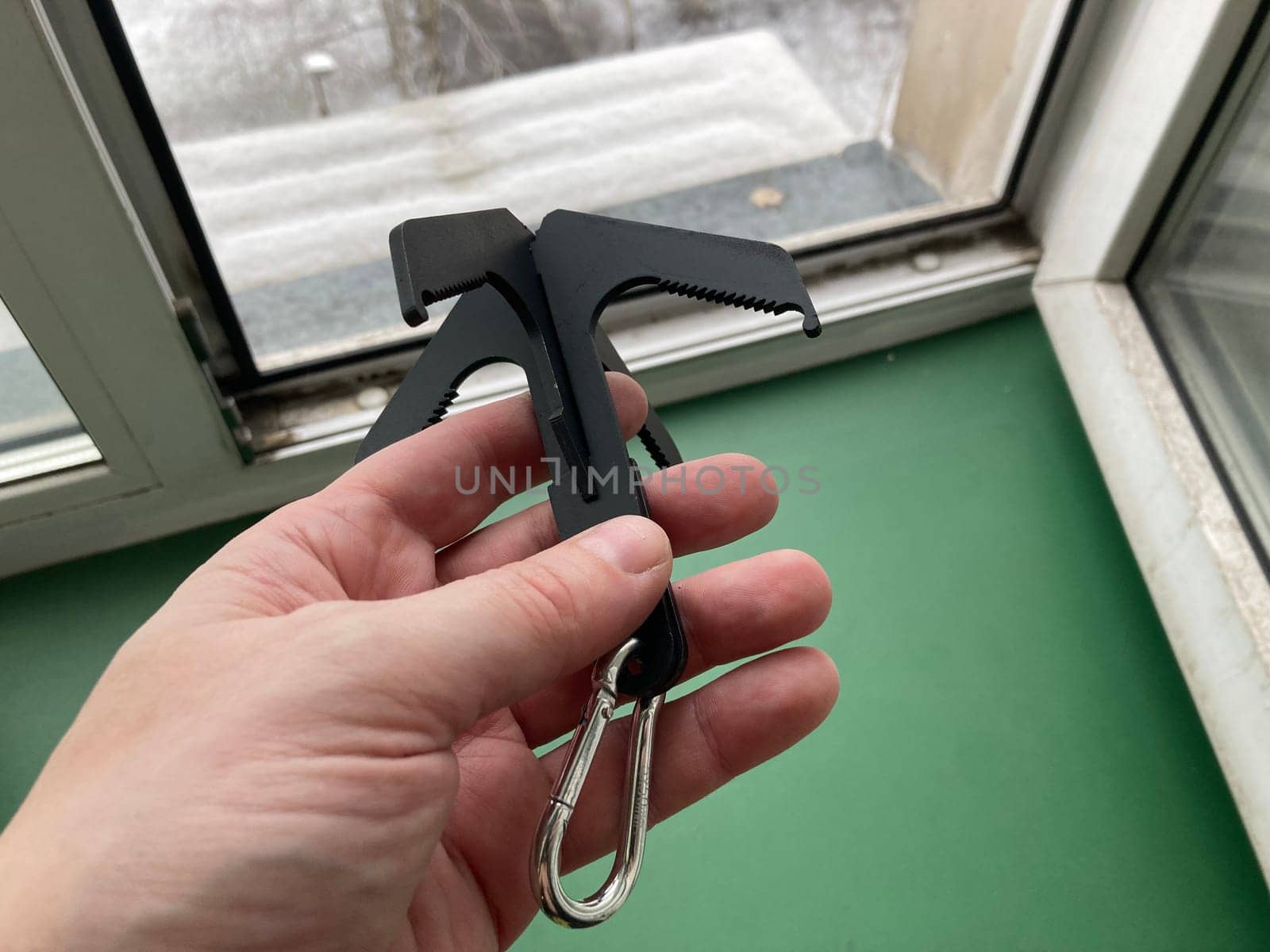 Metal crampon for hiking and the  climbing