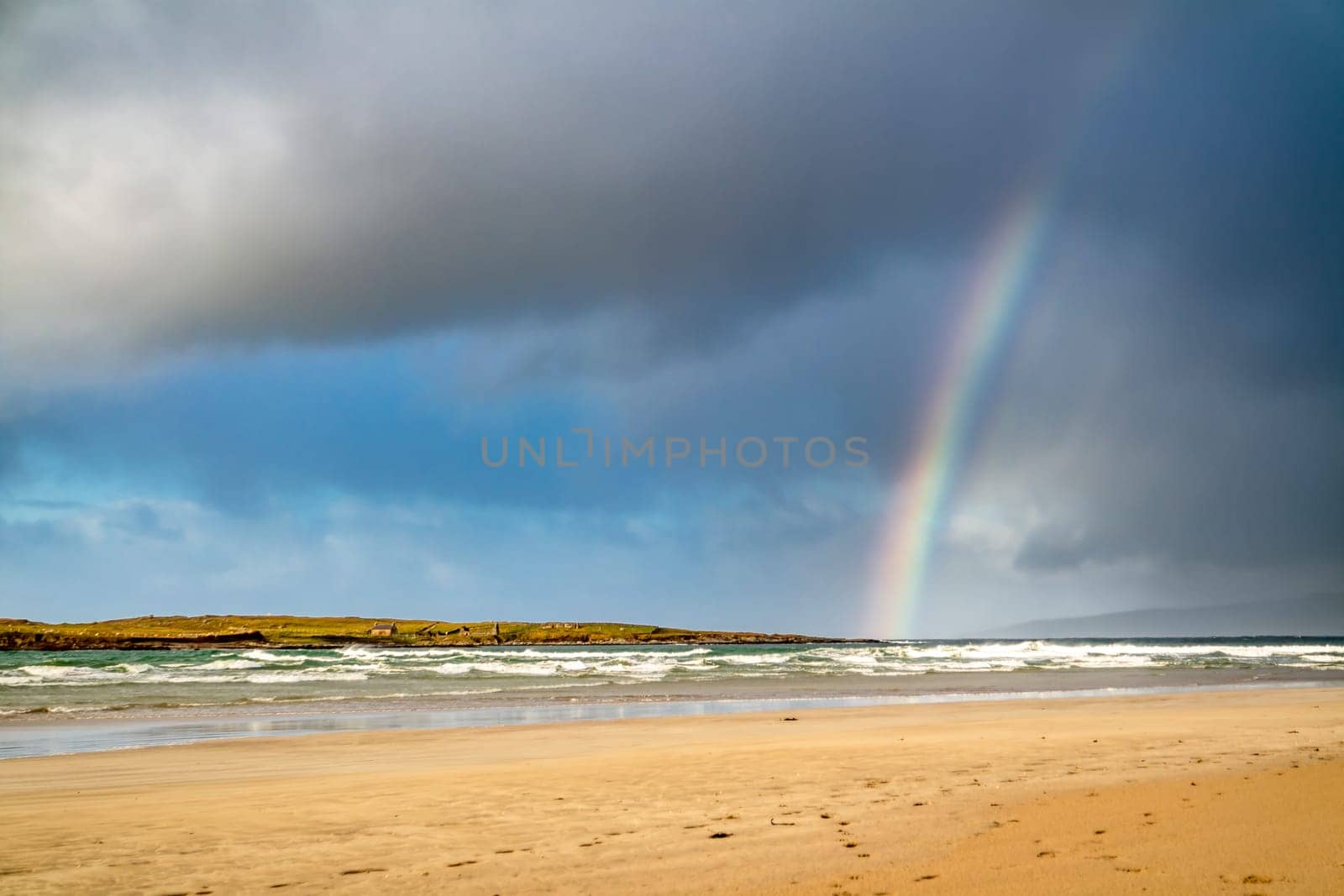 Narin Strand is a beautiful large blue flag beach in Portnoo, County Donegal - Ireland.