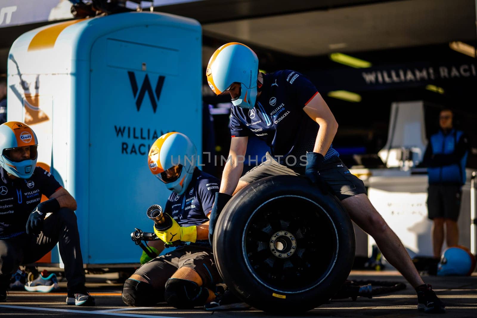 MELBOURNE, AUSTRALIA - MARCH 21: Williams Racing practicing pit stops at the 2024 Australian Grand Prix at Albert Park in Melbourne, Australia