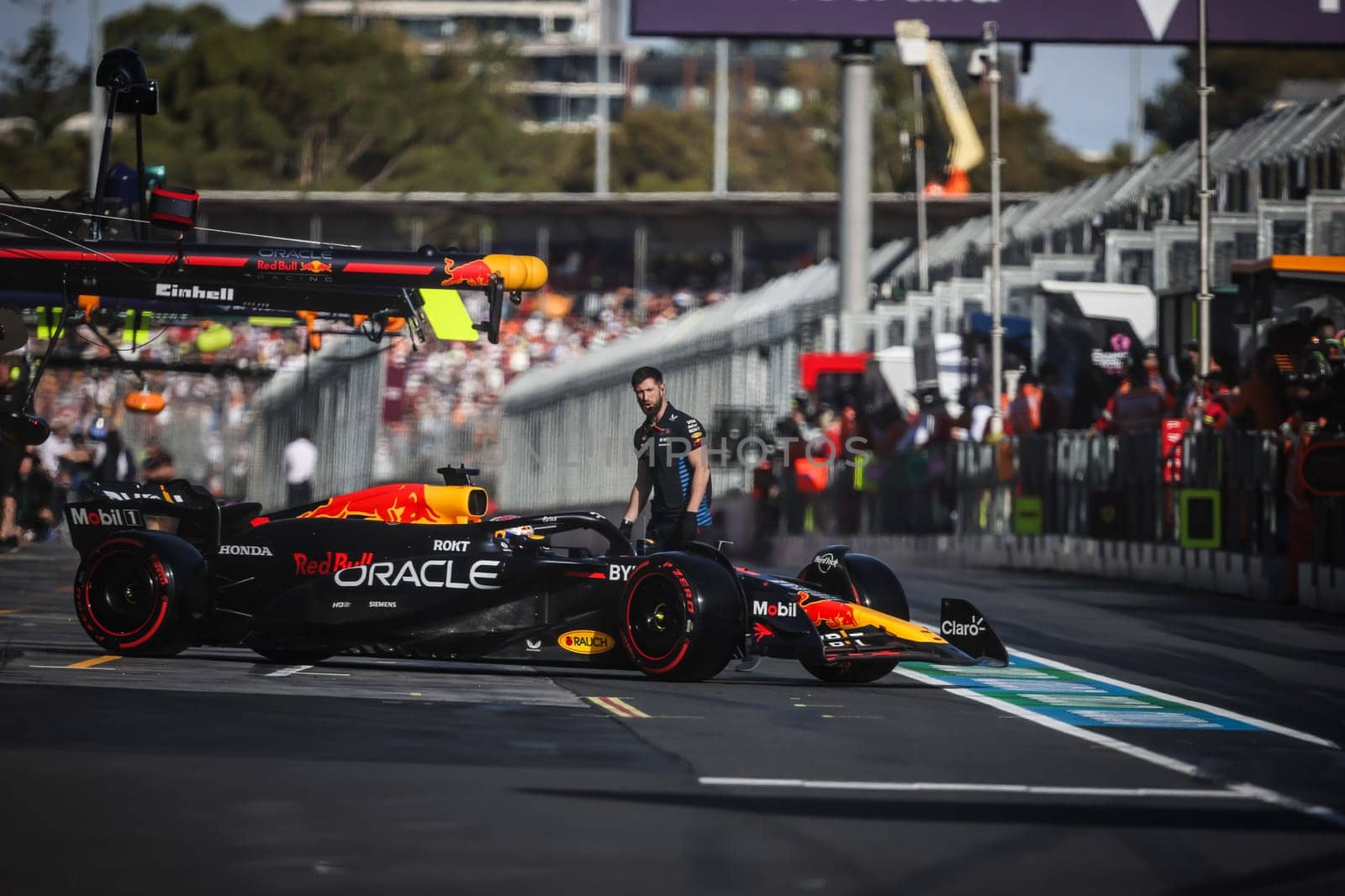 MELBOURNE, AUSTRALIA - MARCH 23: Sergio Perez of Mexico drives the Oracle Red Bull Racing RB20 during qualifying in the 2024 Australian Grand Prix at Albert Park in Melbourne, Australia