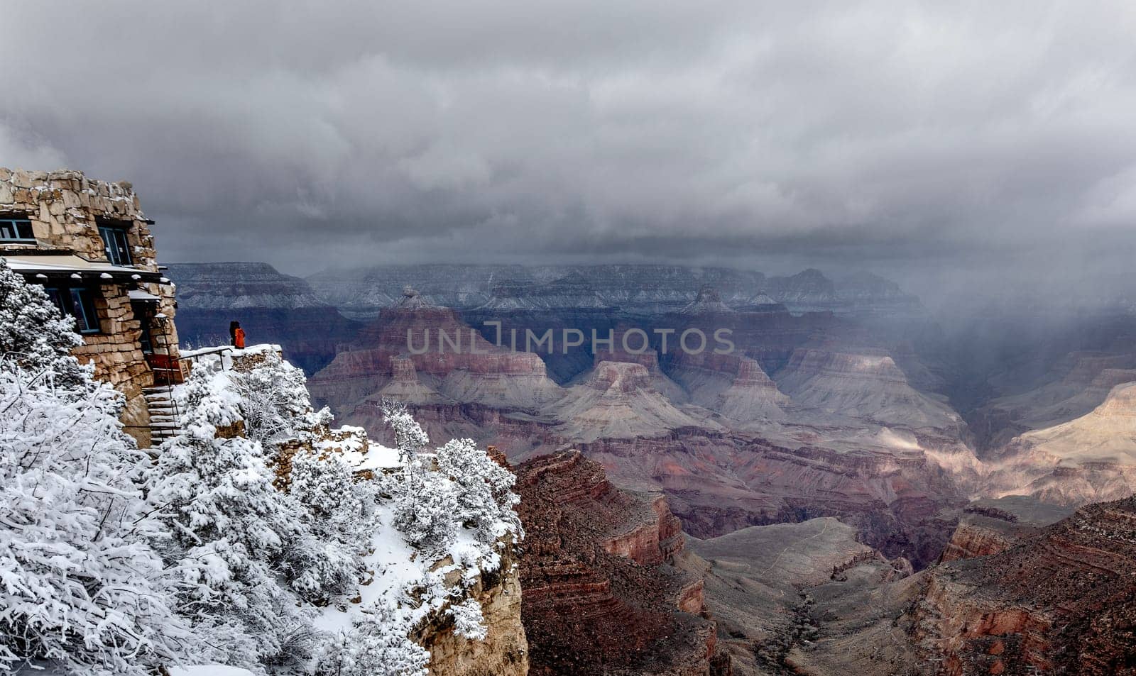 Fresh snow has fallen at the South Rim of The Grand Canyon at Grand Canyon National Park, Arizona