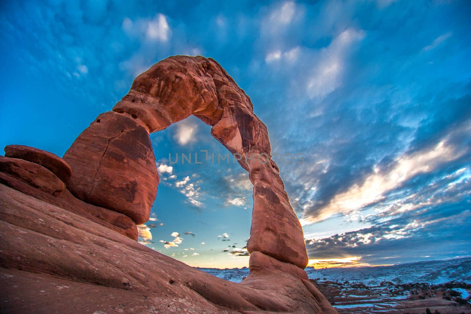 Delicate Arch at sunset at Arches National Park, Utah