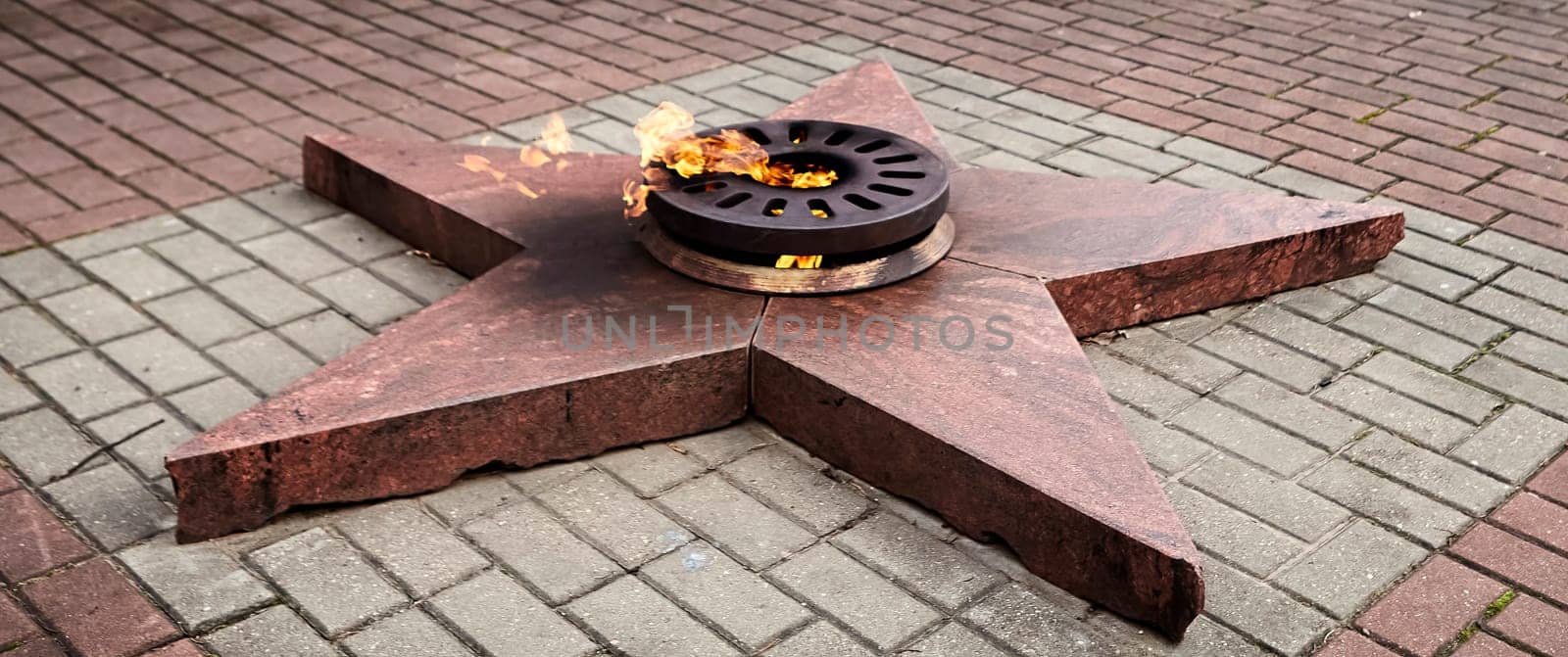 The eternal flame of the Tomb of the Unknown Soldier is a monument to Soviet soldiers who died in World War II. The flame was lit in 1967 and burns constantly.