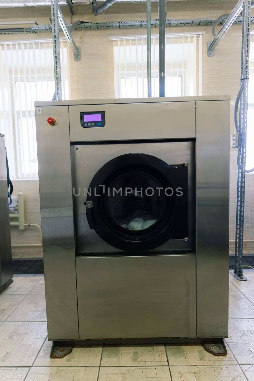 Industrial wash machine for washing big amount of textiles
