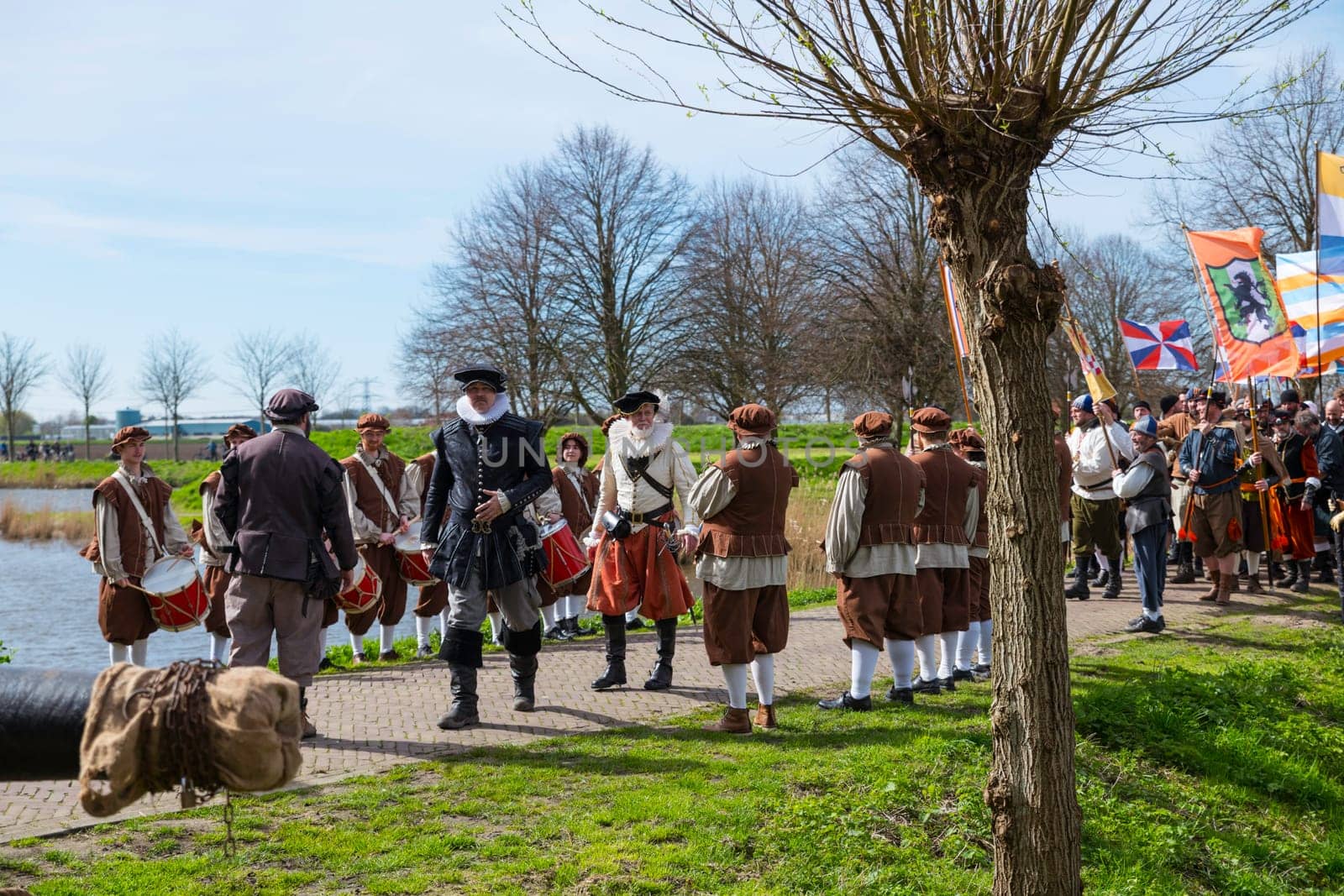 Brielle,Holland,1-04-2024:Coppelstock and Paddeltje ready to storm the gate ,the highlight of the liberation of Den Briel,the first town to be liberated from the Spanish in Den Briel in 1572