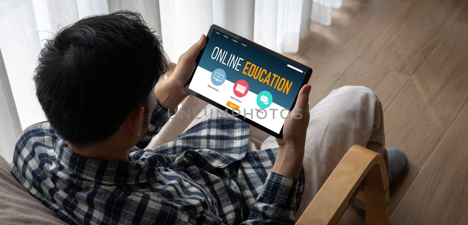 E-learning website with modish sofware for student to study on the internet by biancoblue