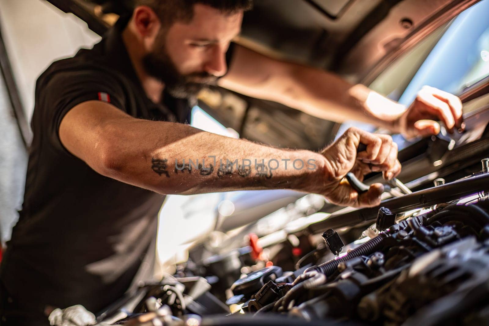 Mechanic Repairing Engine by pippocarlot